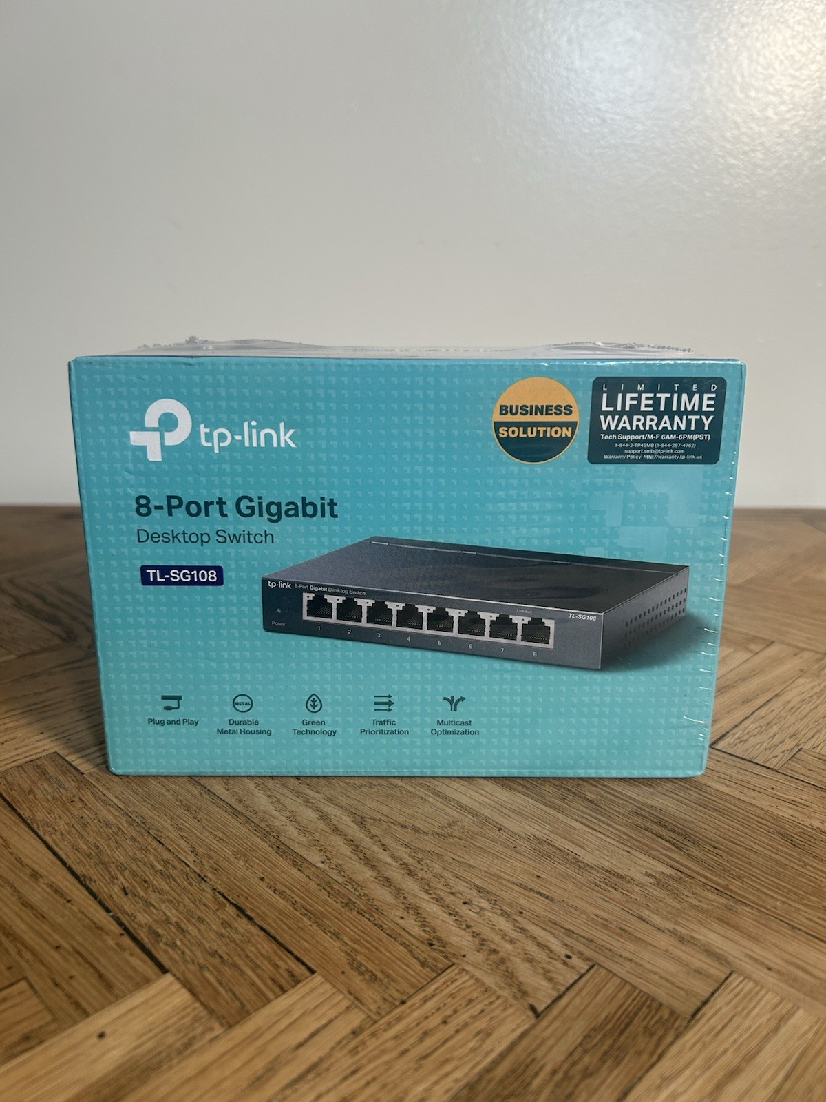 TP-Link TL-SG108E 8-Port Gigabit Easy Smart Layer 2 Desktop Managed Switch