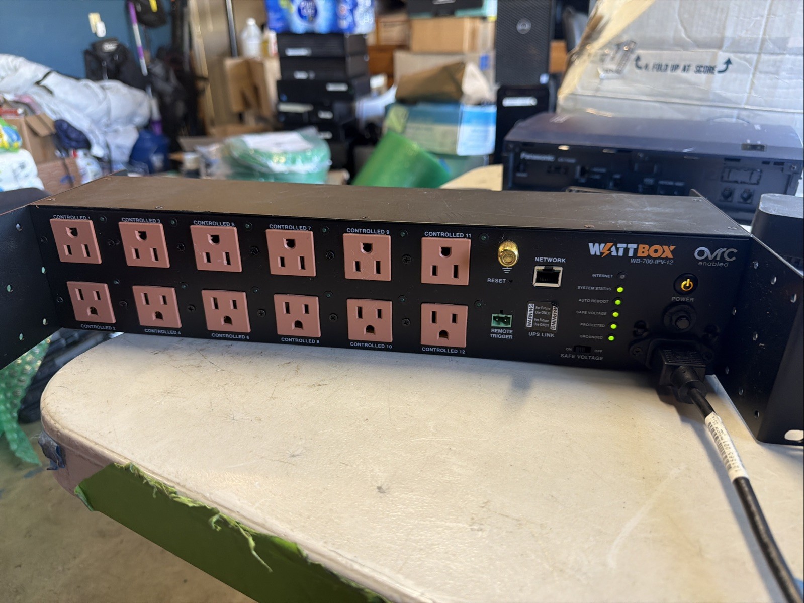 WattBox WB-700-IPV-12 12-Outlet Smart IP PDU Power Conditioner-Rack