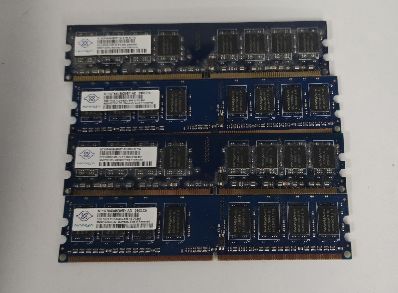 Nanya 4GB DDR2 PC2-6400 desktop RAM module. 4 Sticks At 1gb A Piece