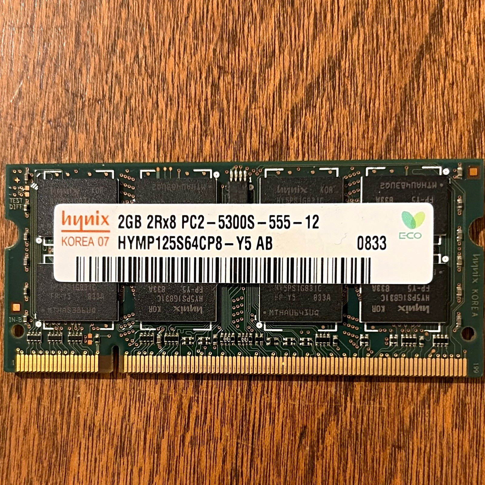 Hynix 2GB DDR2 PC2-5300S 200-Pin SO-DIMM Non-ECC Unbuffered HYMP125S64CP8-Y5 AB