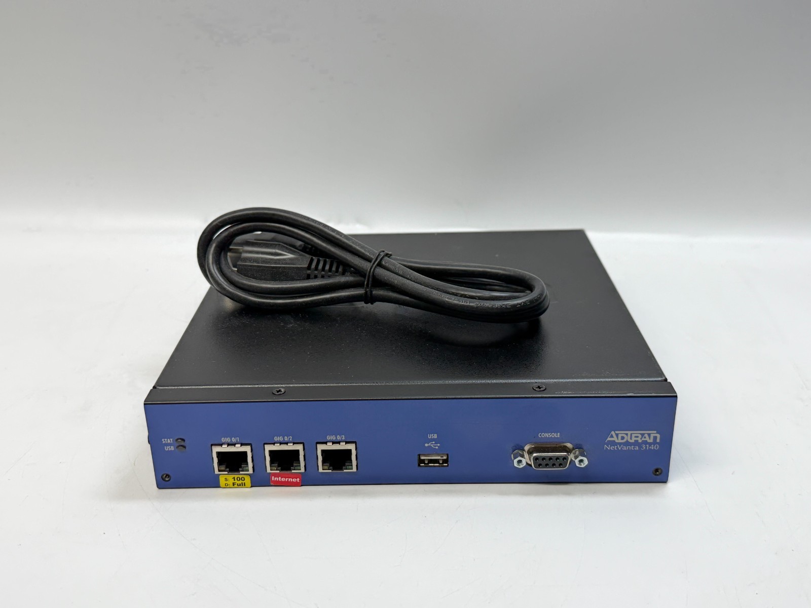 1700341F1 | ADTRAN NetVanta 3140 Gigabit Ethernet Switch