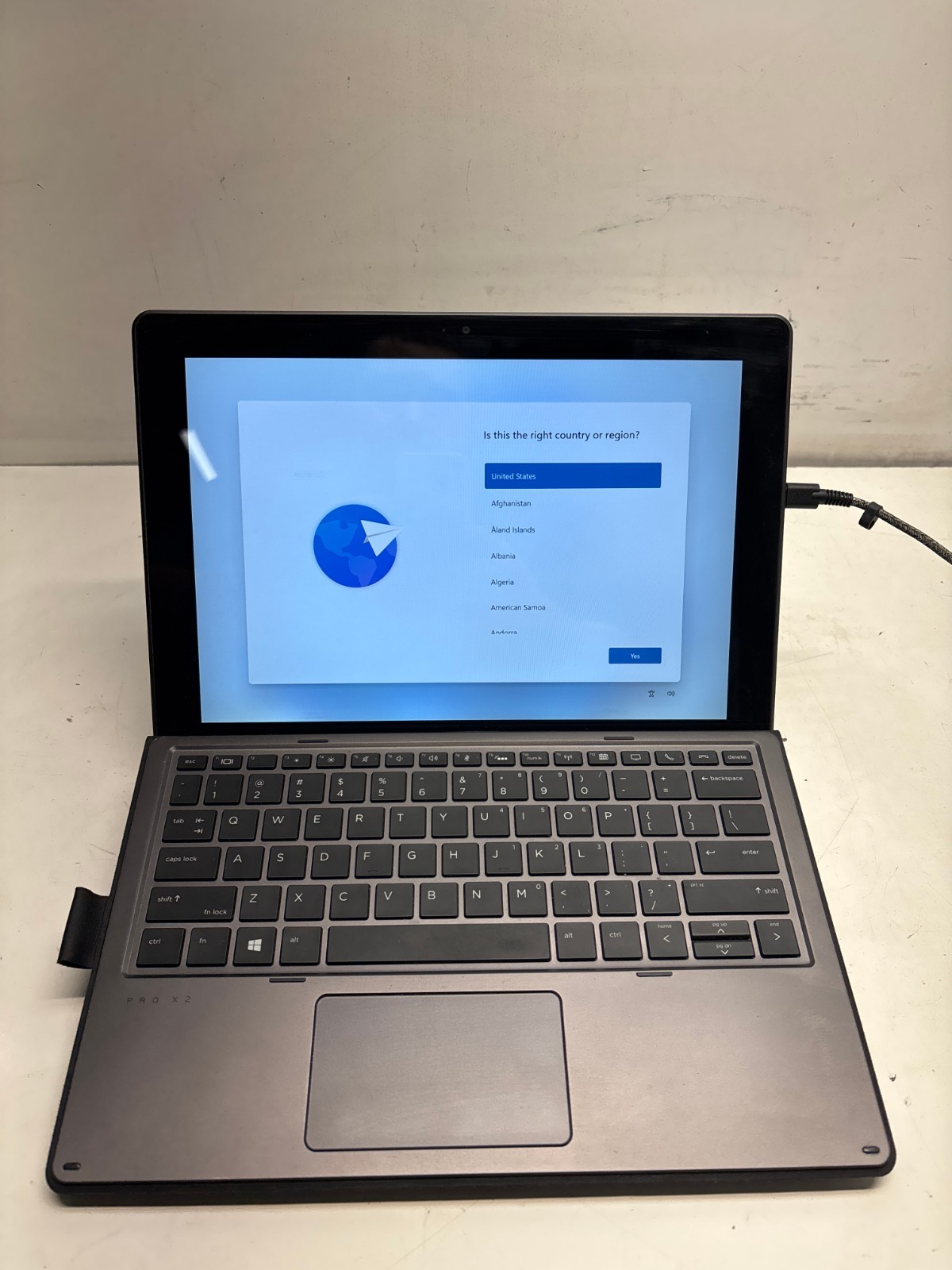 HP Pro x2 612 G2 Intel i5-7Y54 1.20GHz 8GB 128GB SSD Windows 11