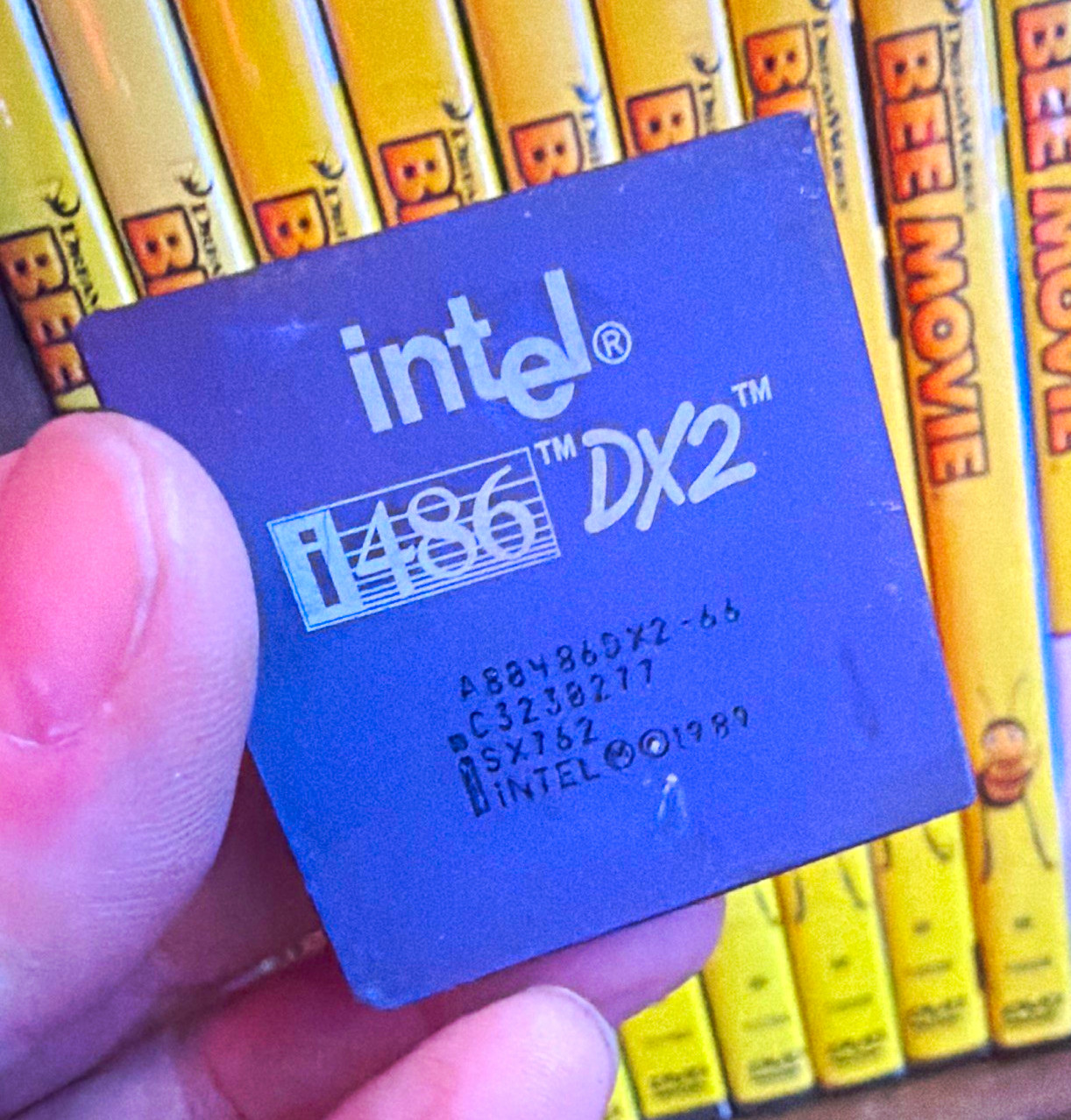Intel 486 DX2-66 66MHz 1-Core CPU 8KB L2 33MHz Socket 3 A80486DX2-66