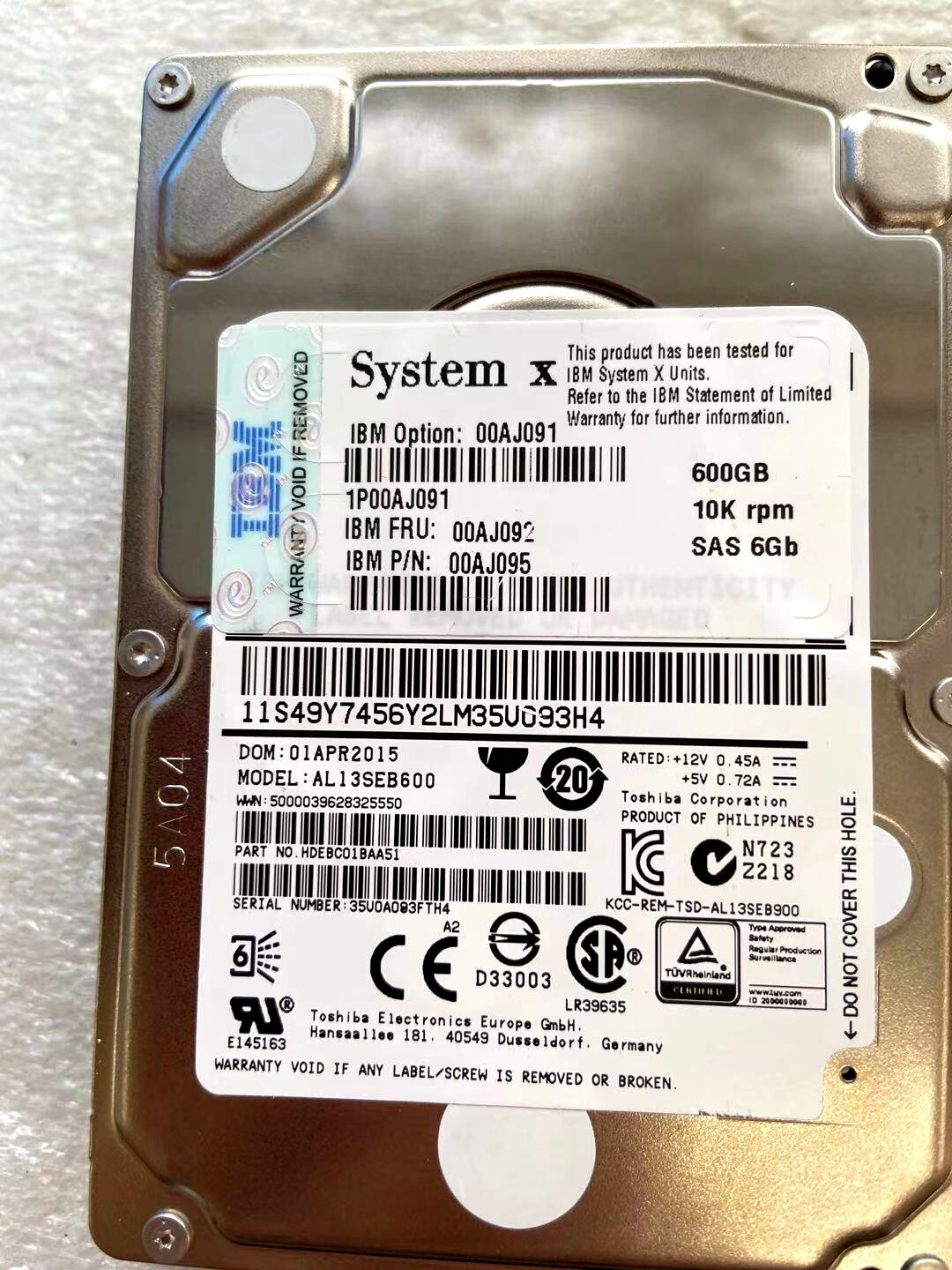 IBM 00AJ091 00AJ092 00AJ095 AL13SEB600 600GB 10K 2.5 6Gb SAS HARD DRIVE