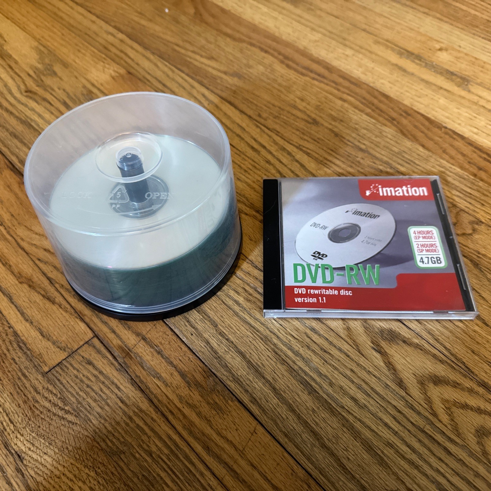 30 Memorex CD-R 40X 700Mb 80 Min Unused Discs + 1 imation DVD-RW 2 Hour 4.7 GB
