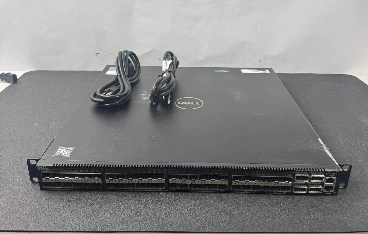 Dell Force 10 S4810P-AC 48-Port 10GB SFP+ & 4-Port QSFP+ Switch - READ