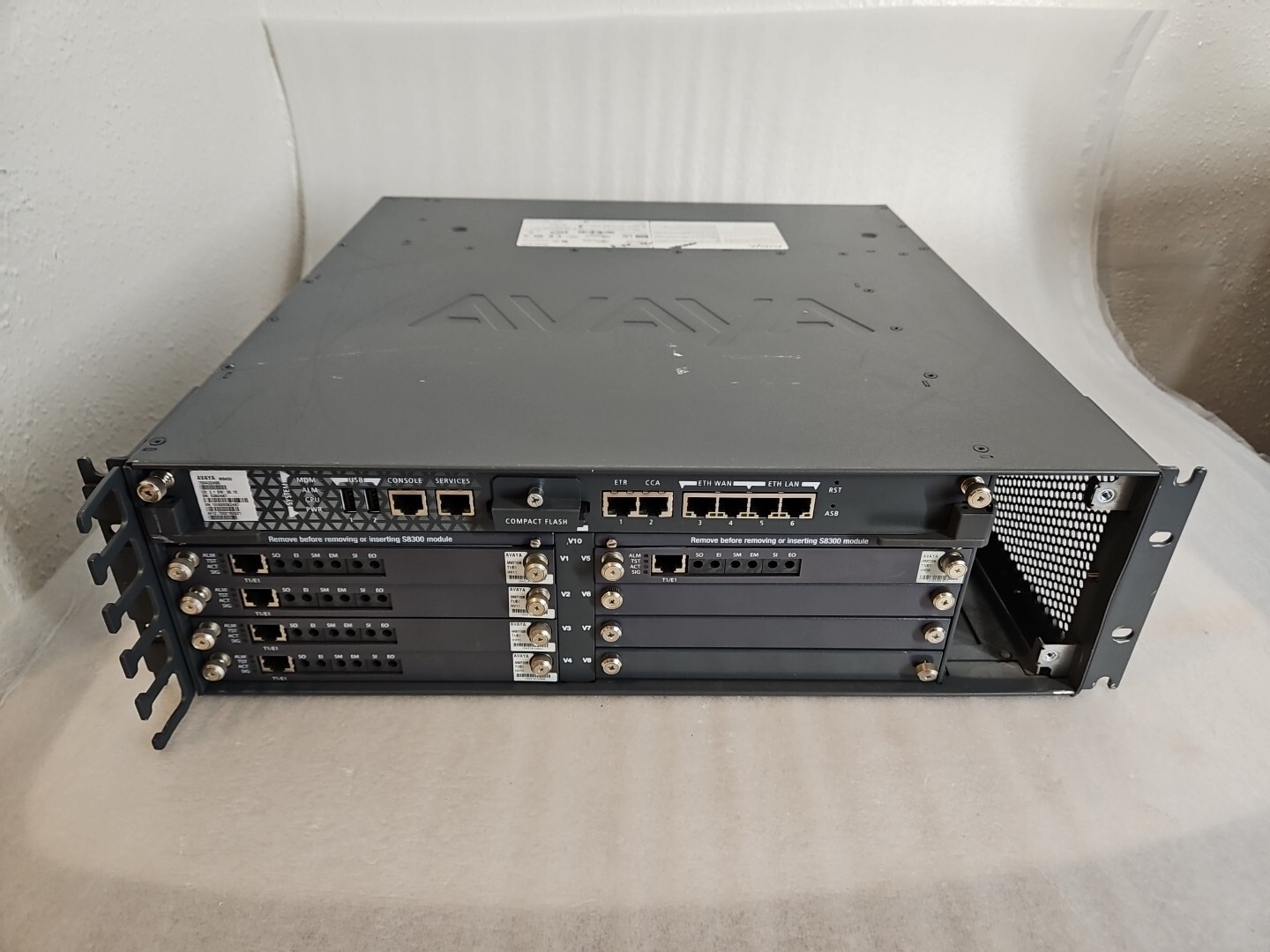 AVAYA G450,  Media Gateway , MB450, 5x MM710B, Grade "B"