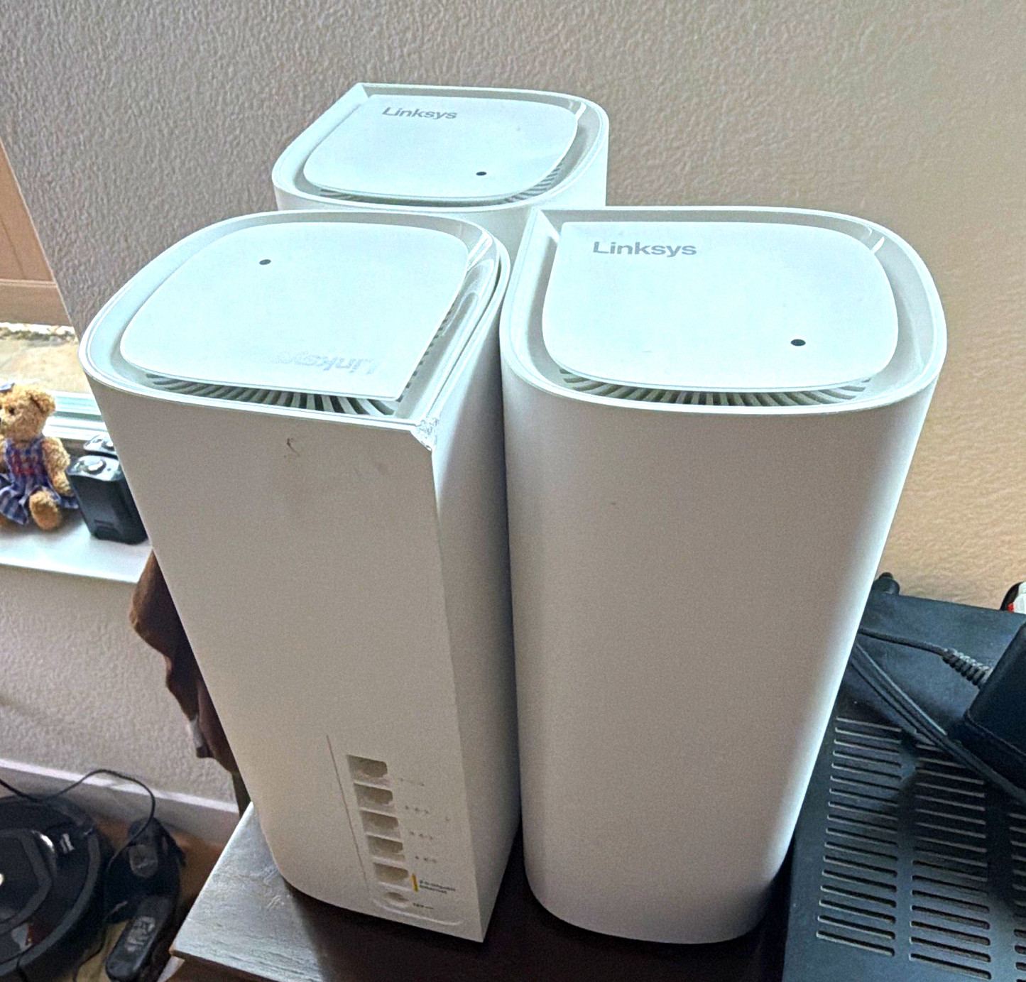 Linksys Velop Pro 7 WiFi Mesh System BE11000 Tri-Band Router MBE7000x 3 Pack