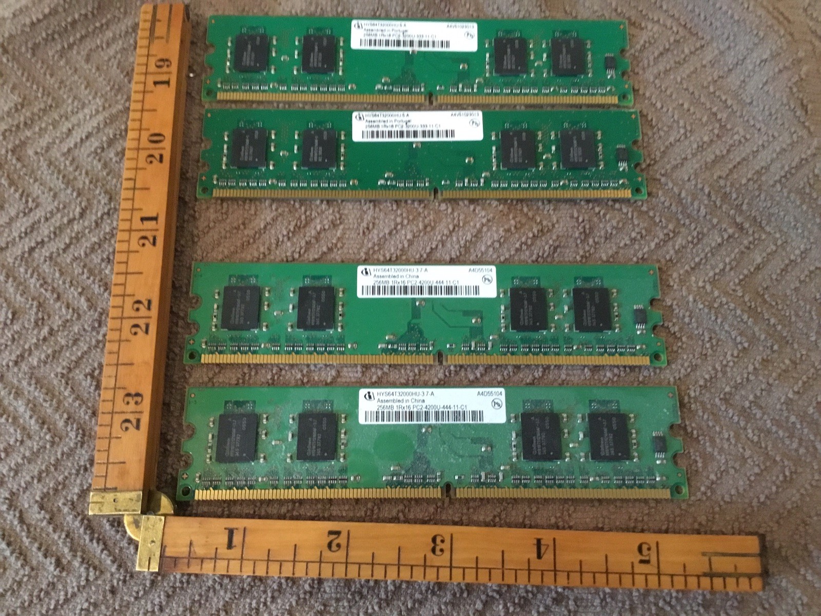Two 256mb Infineon Memory HYS64T32000HU-5-A, 1Rx16 PC2-3200U-333-11-C1