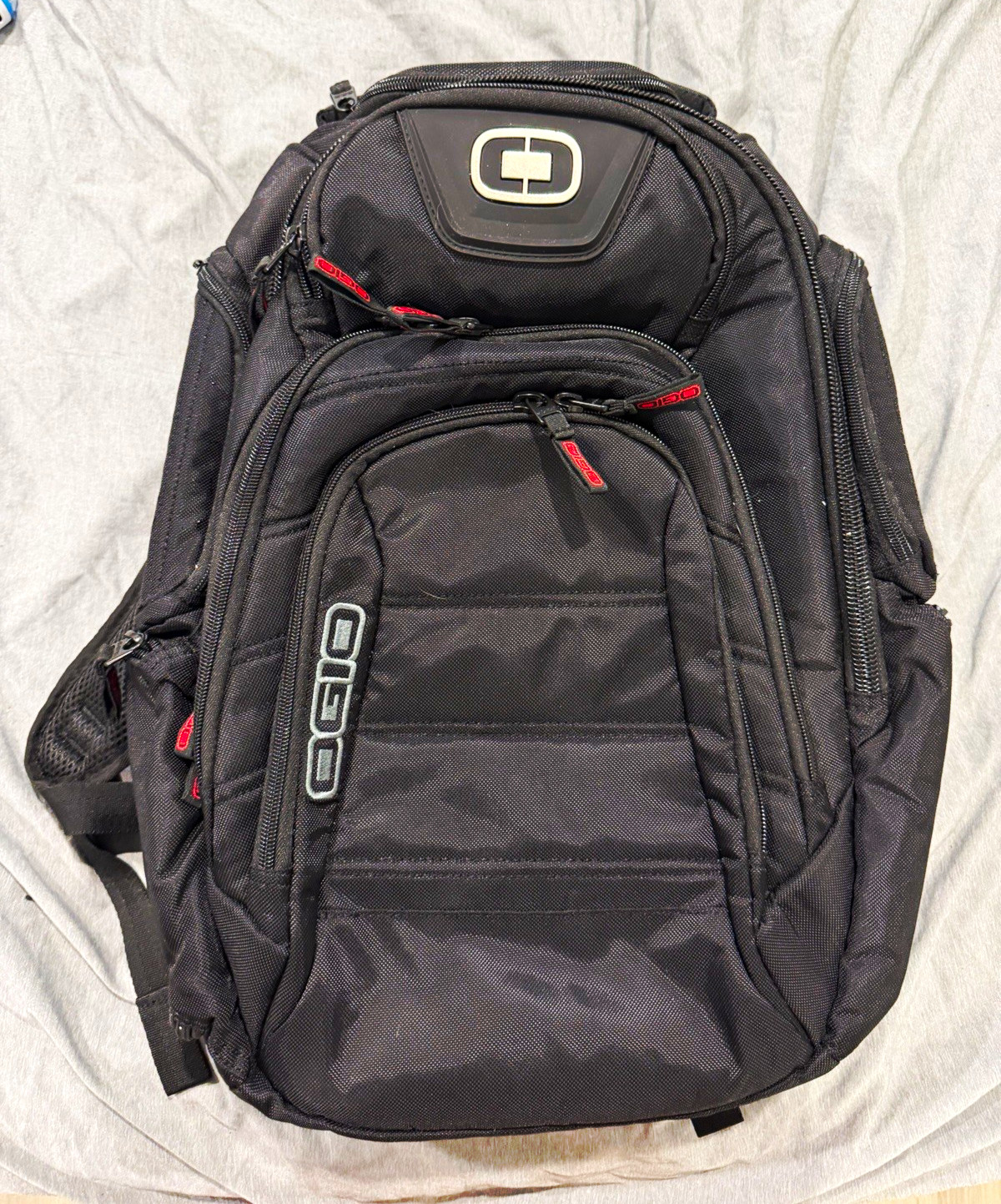 OGIO RSS Laptop Backpack 15 in Padded Luggage Strap Black/Red used ONCE