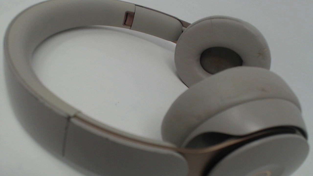 Beats Solo Pro Wireless On-Ear Bluetooth Headphones Desert Sand A1881 Working