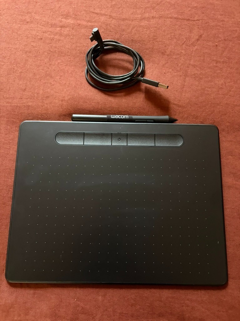 Wacom Intuos CTL-6100WL Wireless Bluetooth Graphics Pen Tablet Black