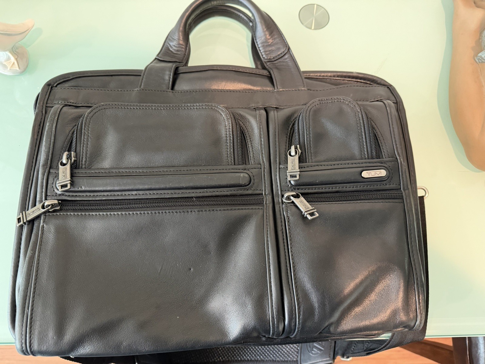 Tumi T-Pass Black Leather Briefcase for 15in Laptop Padded Shoulder Strap