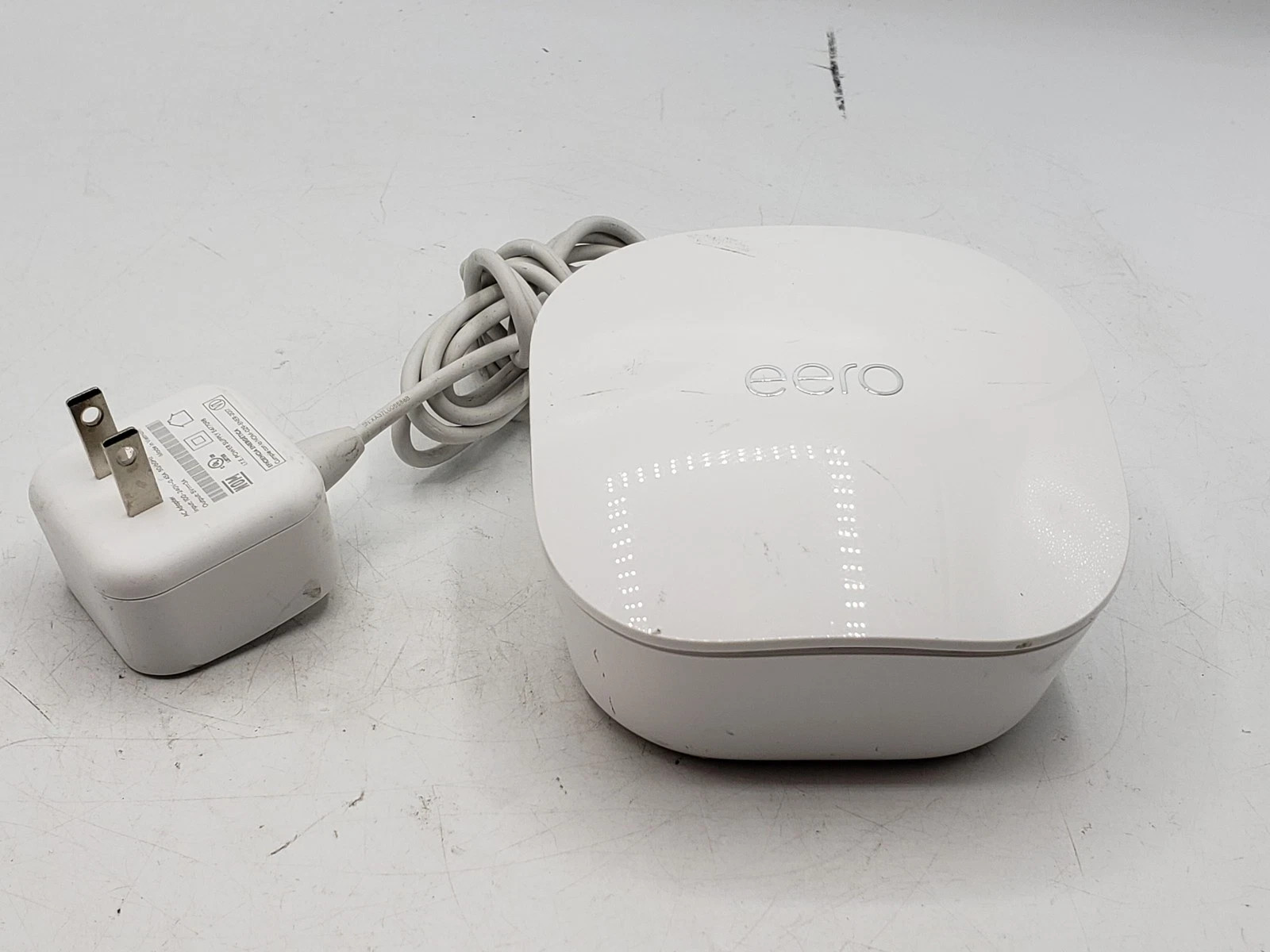 Eero J010001 White Wireless Dual-Band 350Mbps Single Unit Wi-Fi Router W/ AC