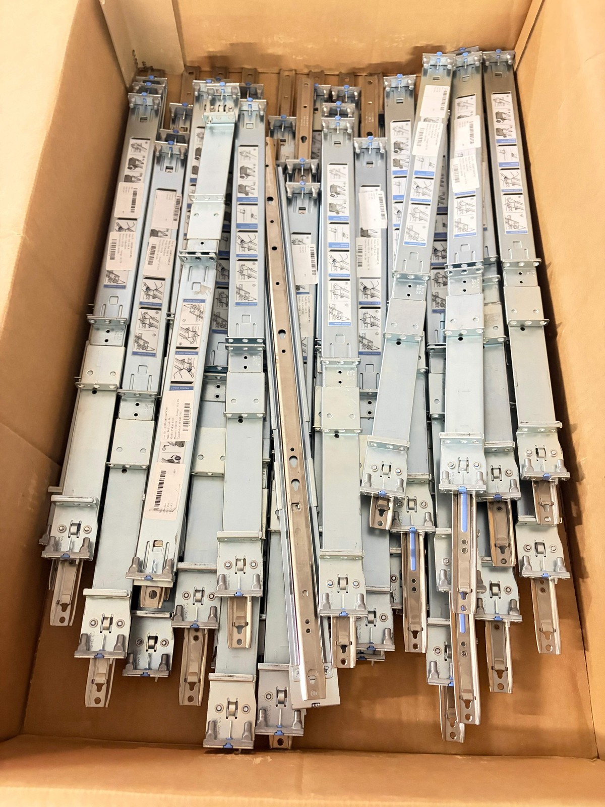 RIGHT SIDE ONLY X632K DELL STATIC READYRAIL KIT FOR 1U SERVER R620 R630 R410....