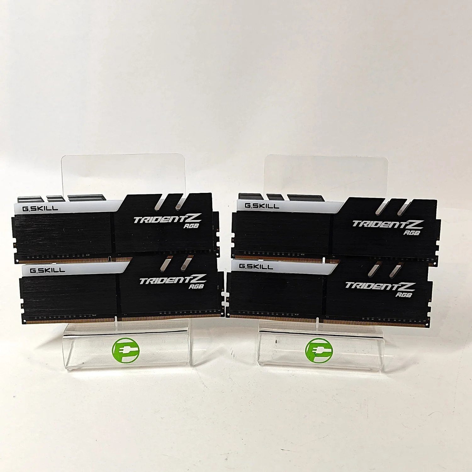 G.Skill Trident Z RGB 32GB (4x8GB) RAM DDR4 3200MHz F4-3600C16D-16GTZR