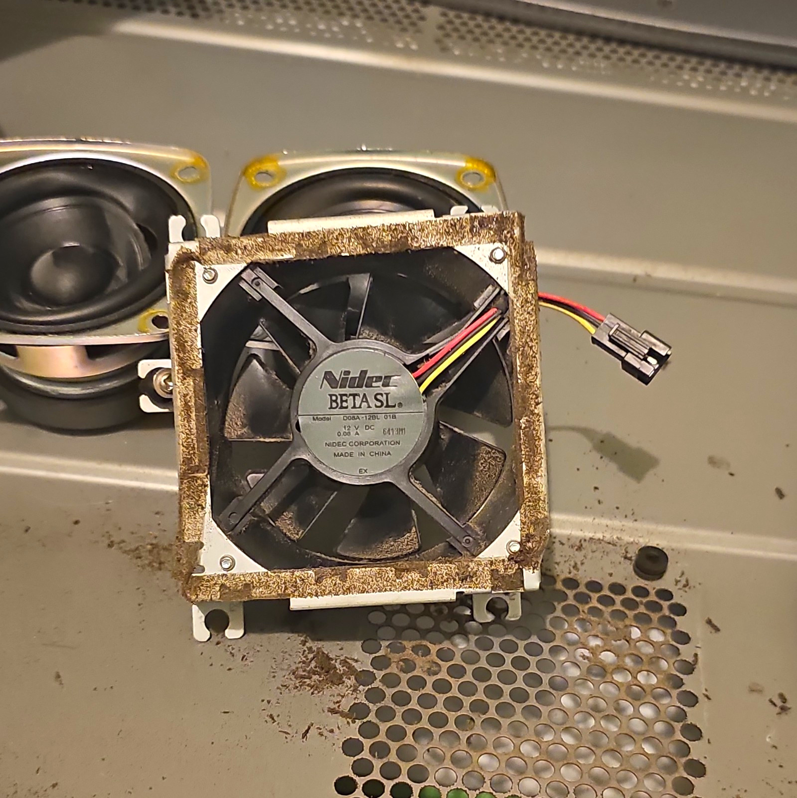 Nidec Beta SL D08A-12D-01 80mm 12V 4-Pin Case Fan 4110RPM 43.7CFM