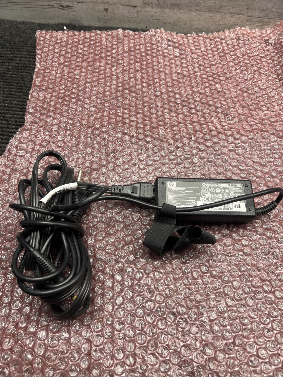 Used Genuine HP PPP009H 18.5V  3.5A  Power Adapter (small tip)