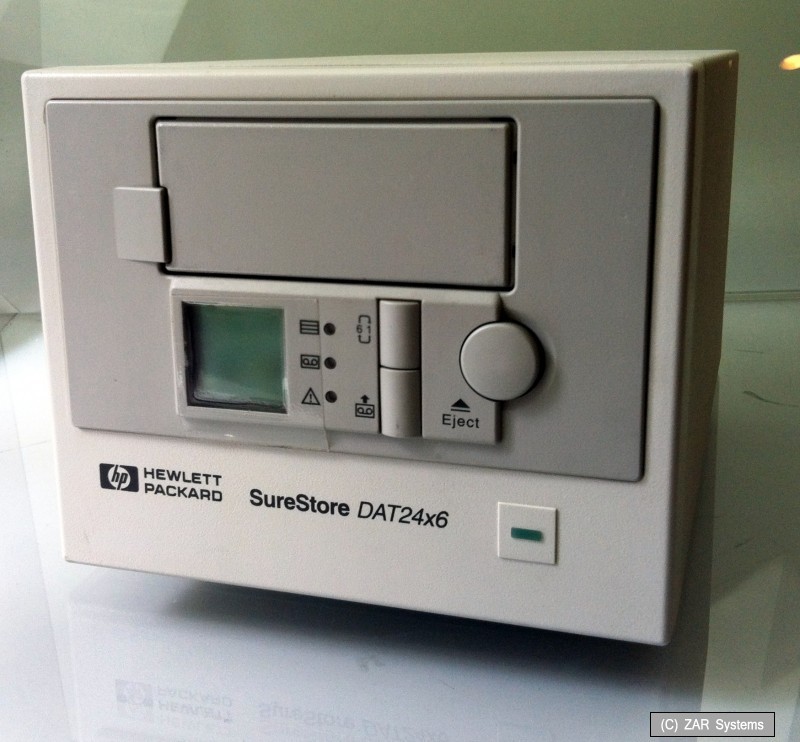 HP C1559-69202 SURESTORE Streamer DAT24x6 DDS3 Autoloader Tape Drive, SCSI