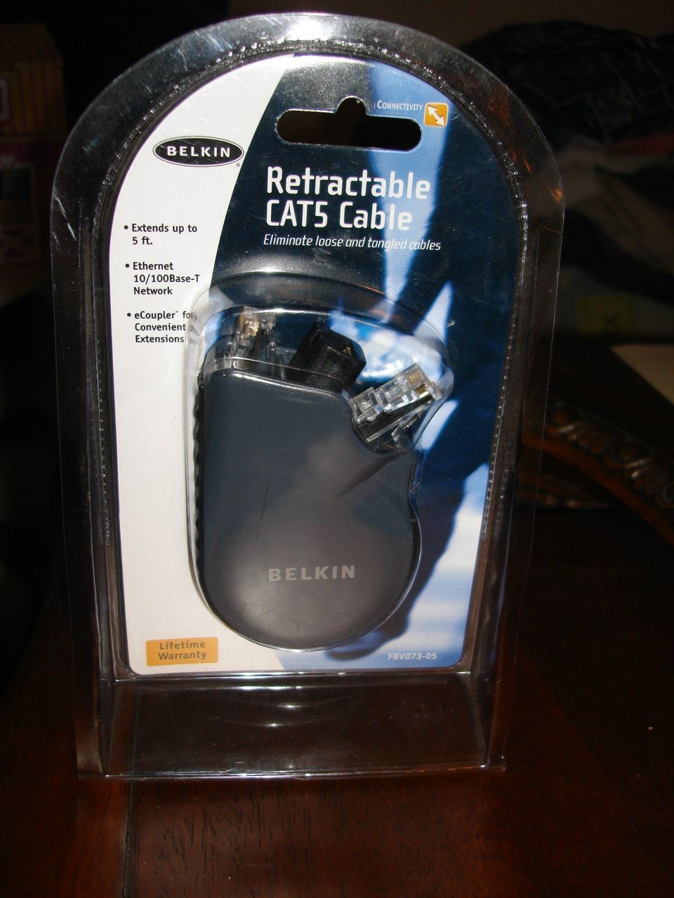 BELKIN RETRACTABLE CAT 5 CABLE ENCLOSURE RJ45-5'