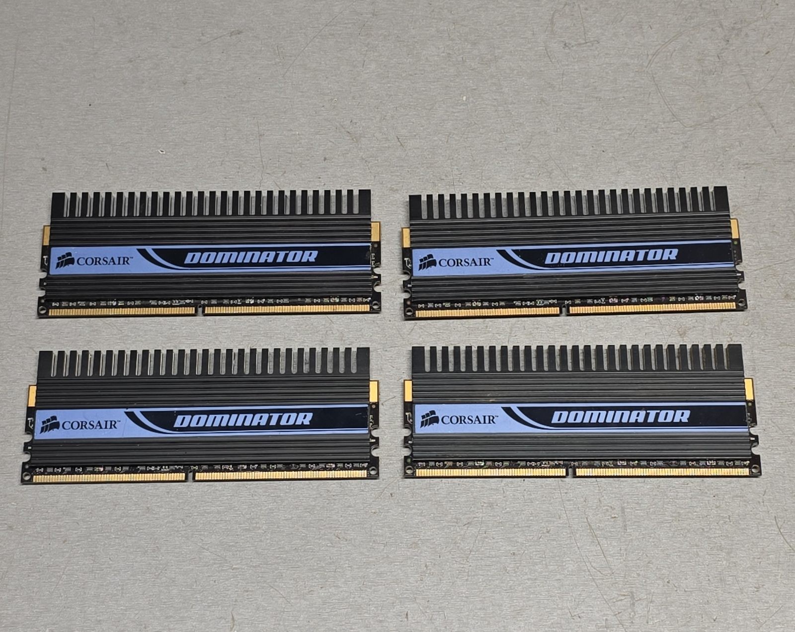 Corsair Dominator XMS2-8500 4x1GB DDR2 1066MHz CM2X1024-8500C5D RAM Set