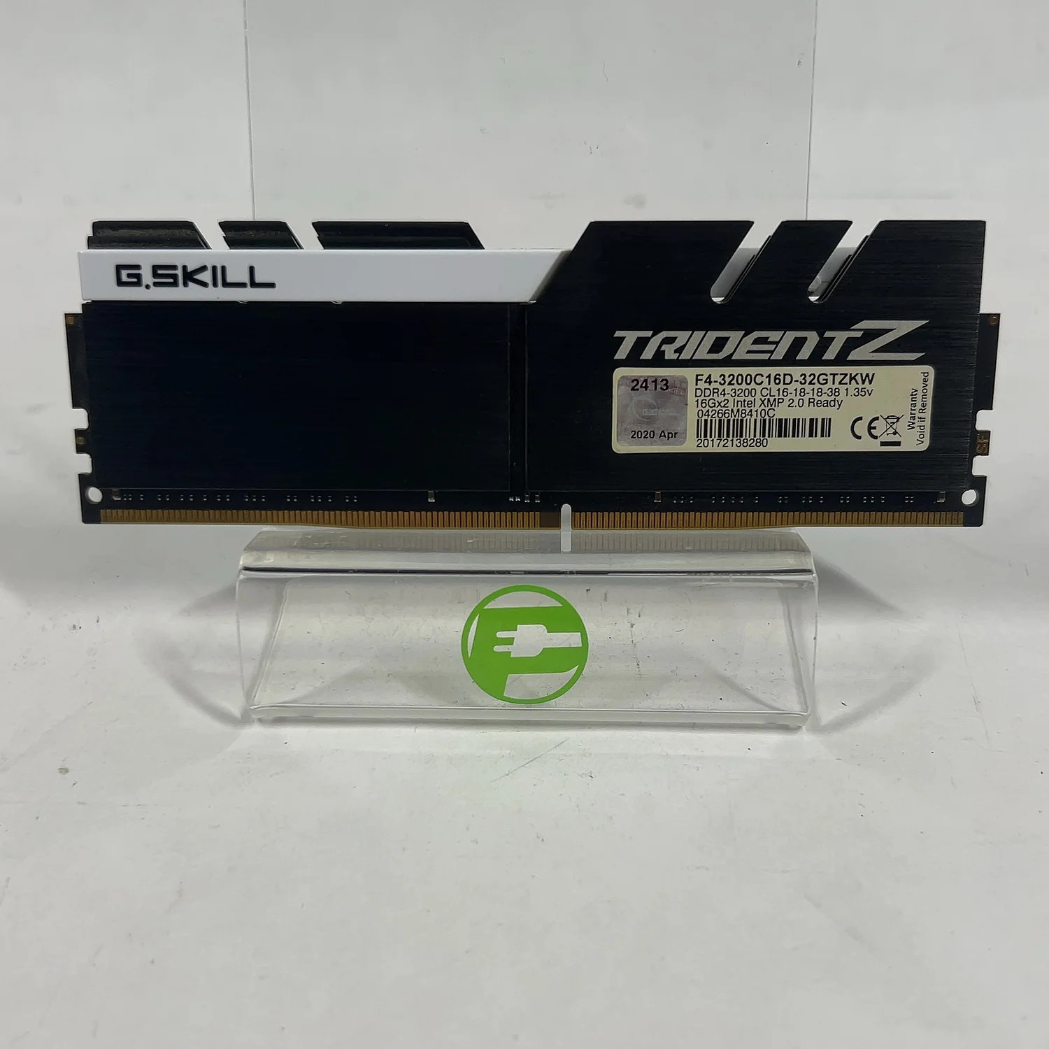 G.Skill Trident Z 16GB (2x8GB) RAM DDR4 3200MHz F4-3200C16D-32GTZKW