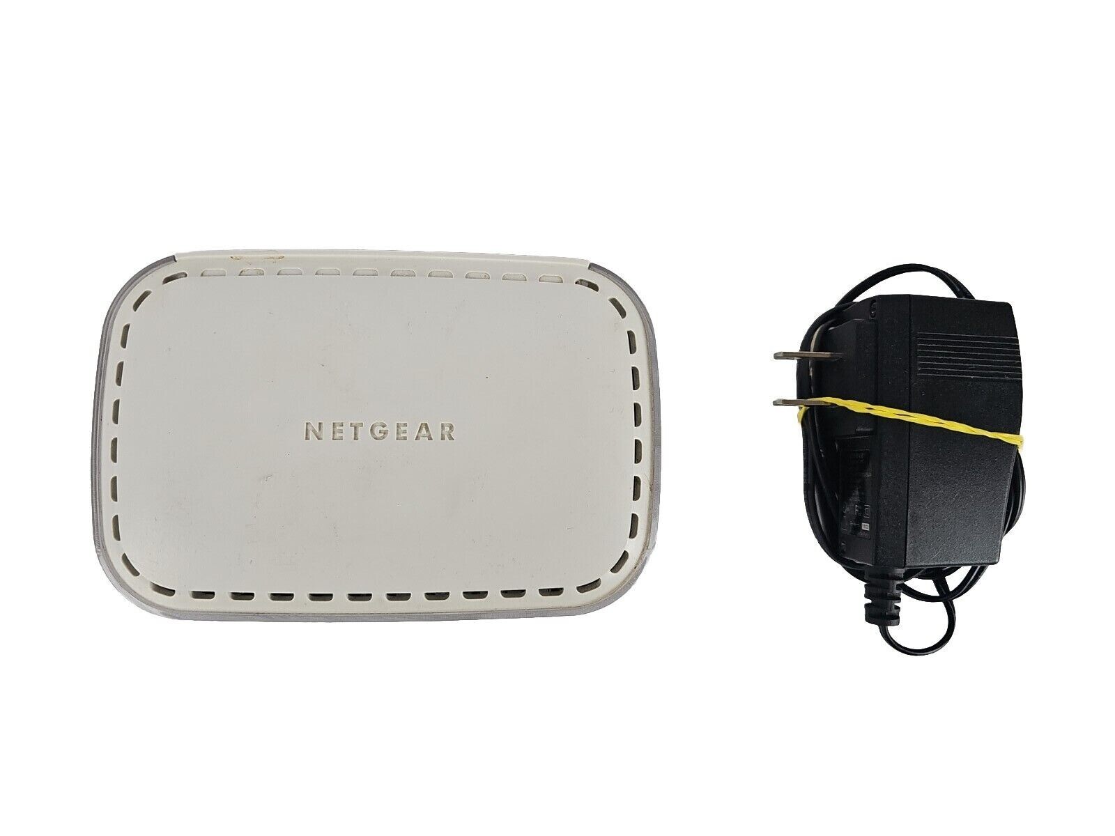 Netgear FS605 V3  5 Ports 10/100 Mbps Ethernet Switch With Power Supply