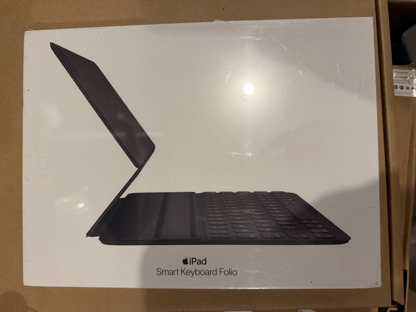 Apple Smart Keyboard Folio for iPad Pro 11 inch (1st, 2nd, 3rd, 4th) - US Eng