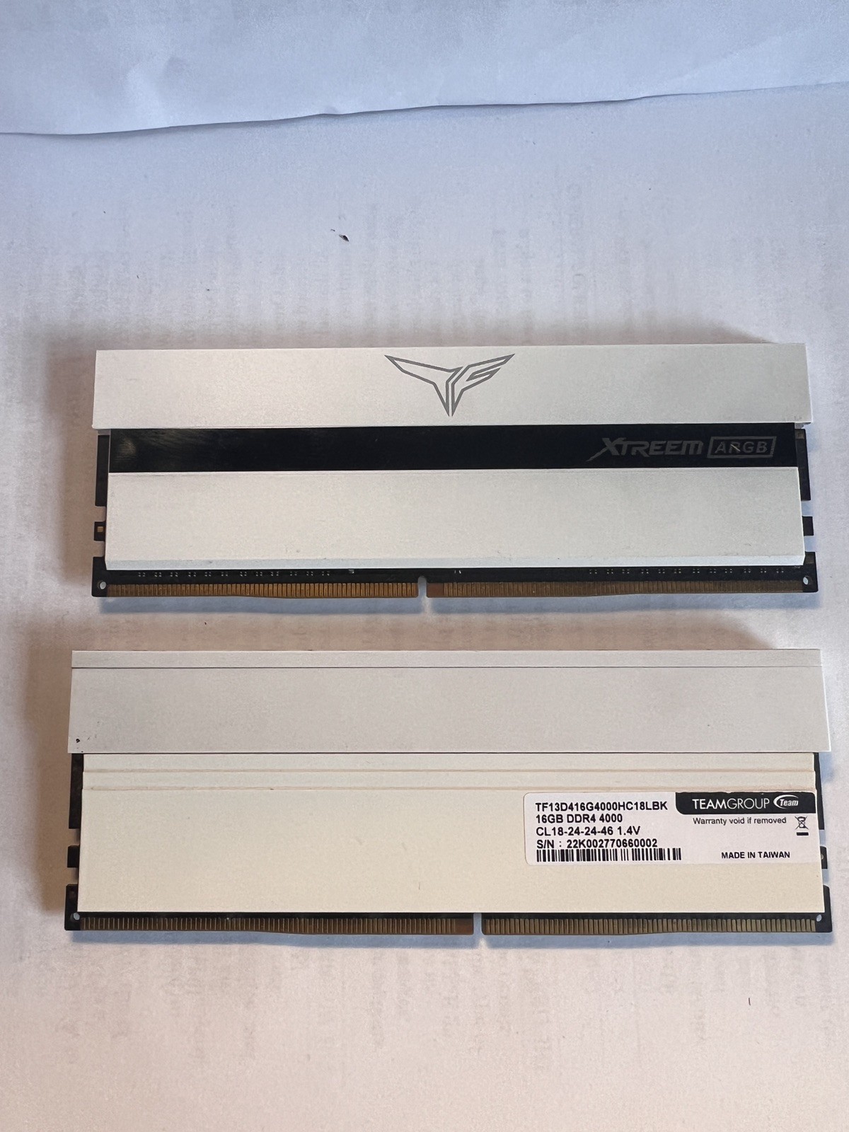 TEAMGROUP T-FORCE XTREEM ARGB 32GB (2x16GB) DDR4-3600 White Edition DIMM CL18