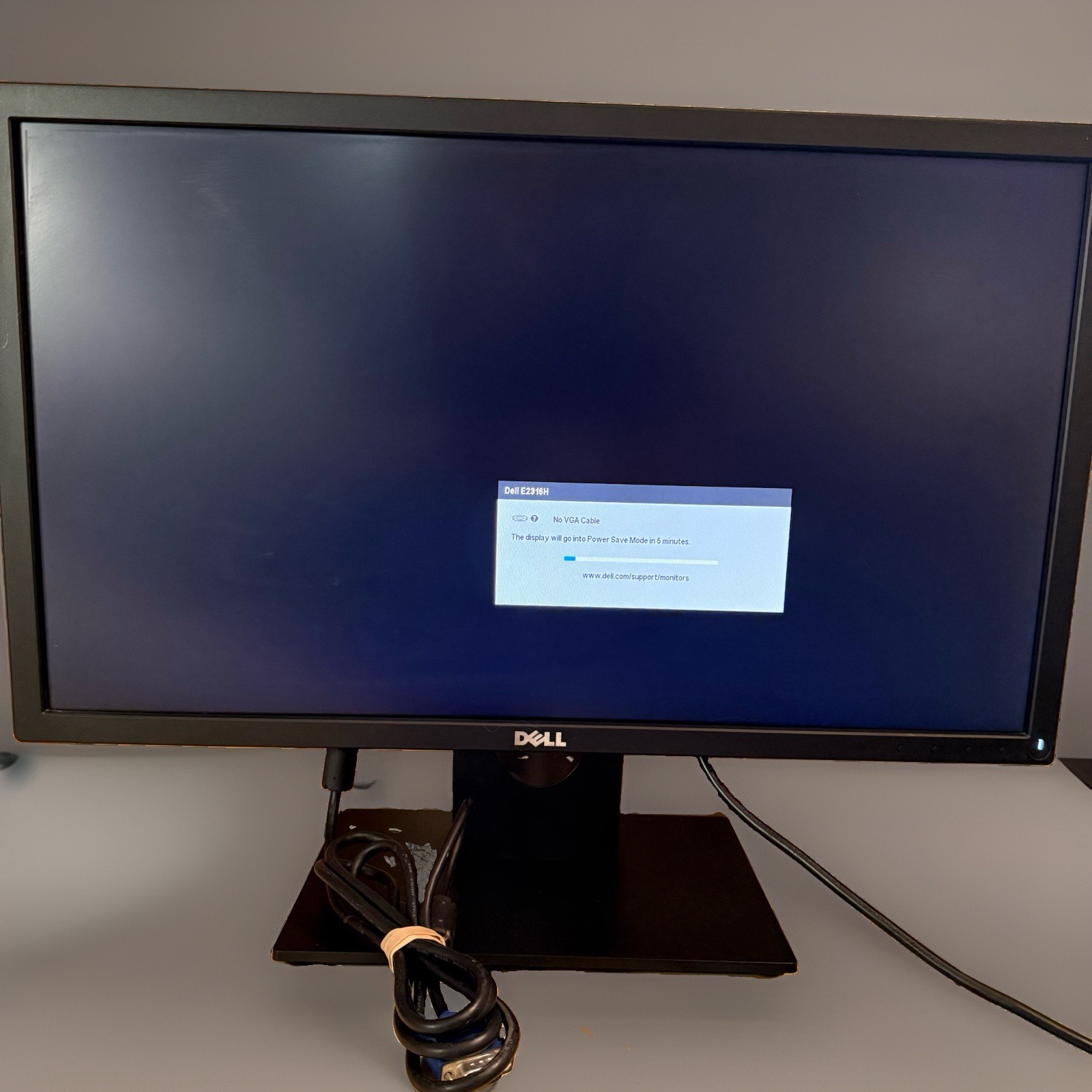DELL E2316H 23" (1920 x 1080) TN Monitor With Stand, & Cords - Dell Monitor