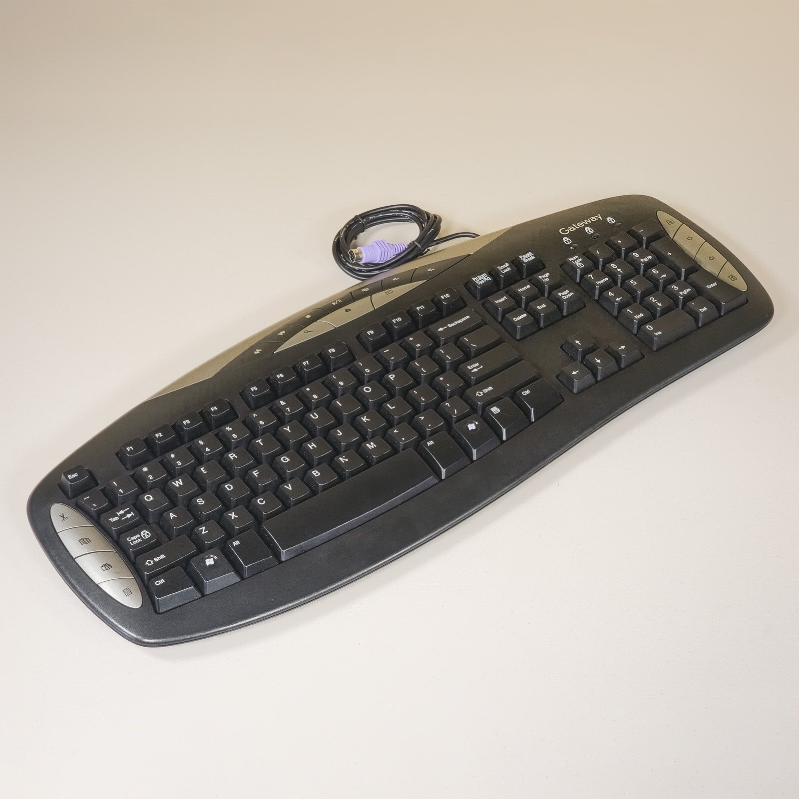 Gateway KB-0401 Black Silver Wired PS/2 Multimedia Keyboard Cleaned and Tested