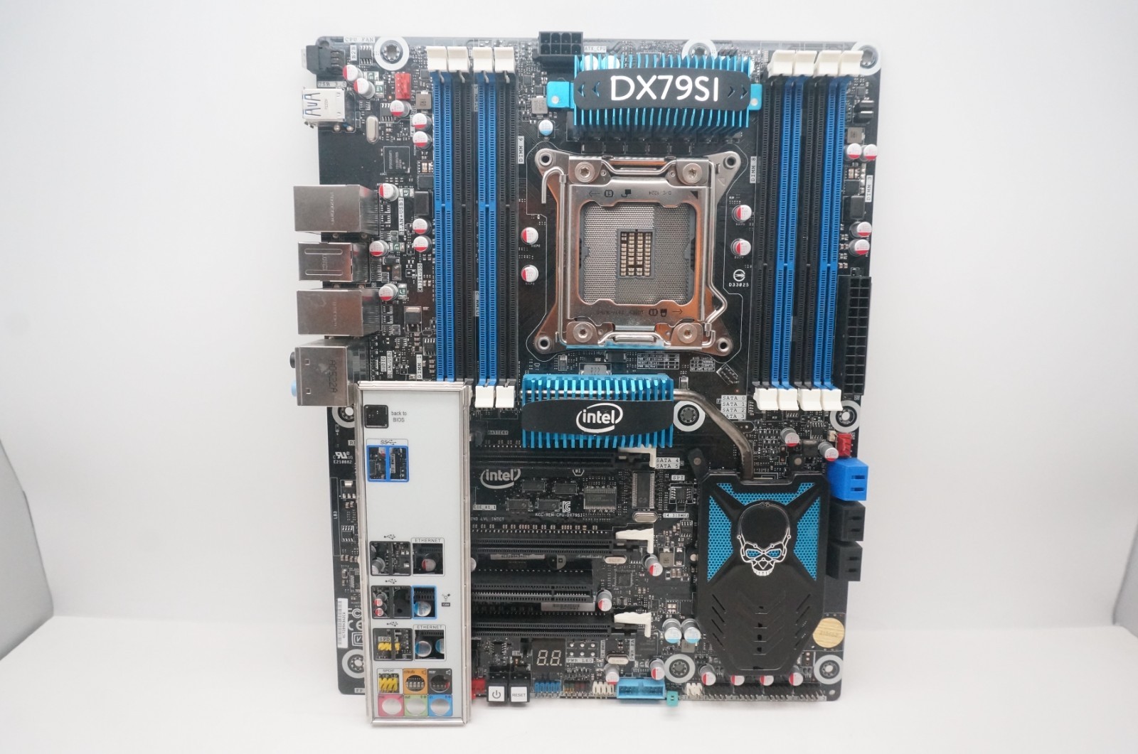 Intel DX79SI Extreme Series X79 DDR3 SATA III ATX Intel LGA 2011 Motherboard