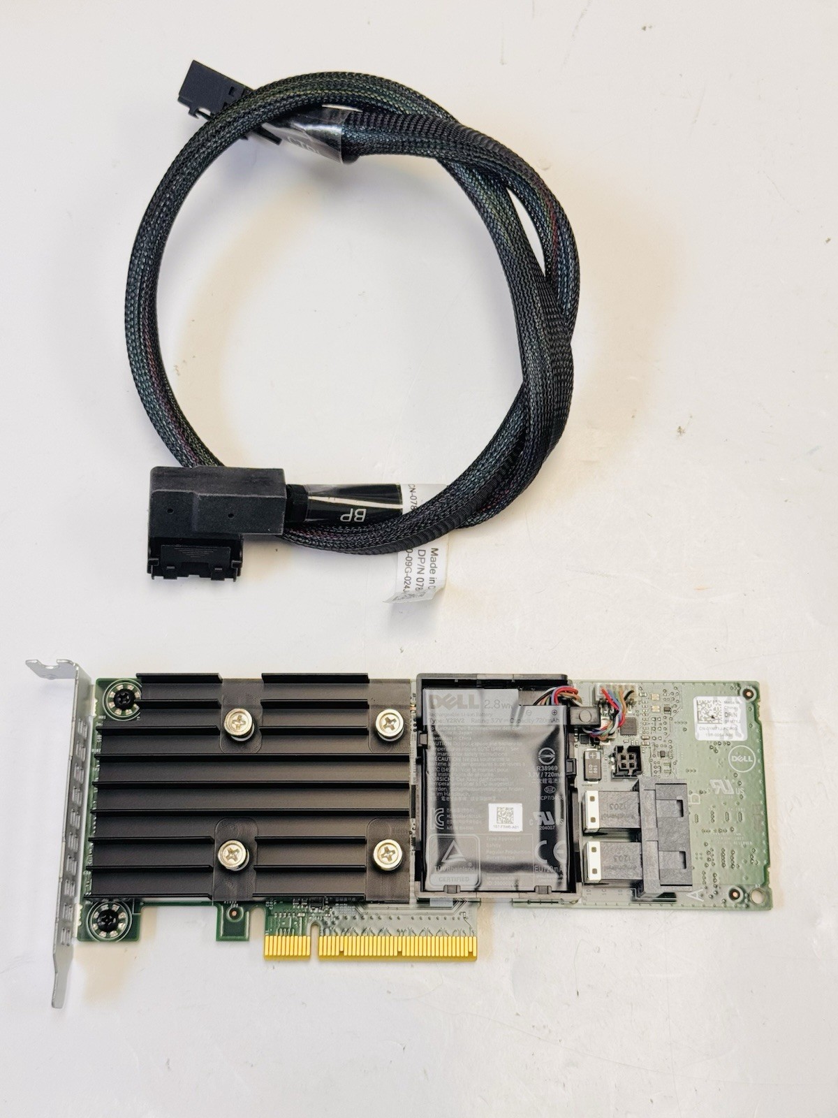 DELL PERC H740P 8-PORT 12GB/S SAS RAID CONTROLLER 01M71J Low Profile w/Cable