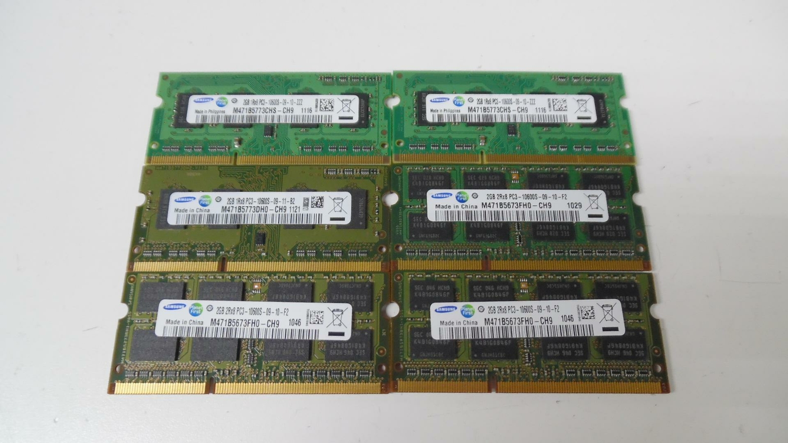 Set of 8: Samsung 2GB PC3-10600S Memory Modules - M471B5673 - Tested