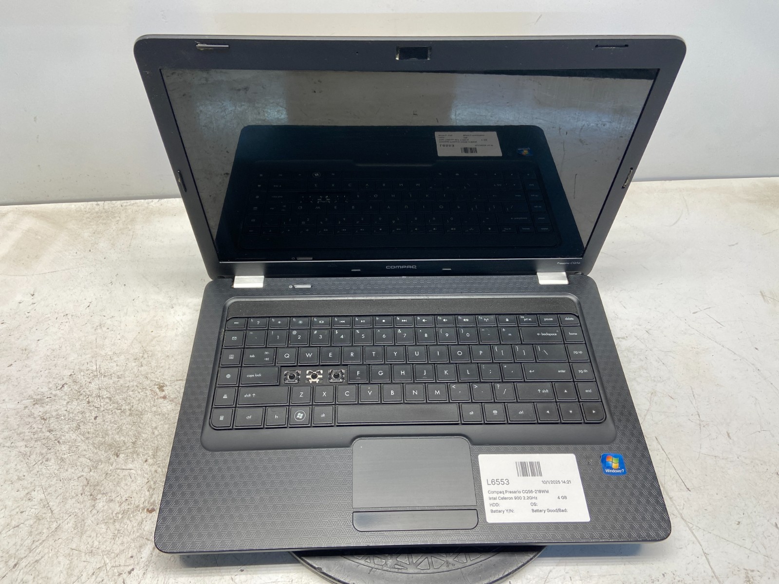 Compaq Presario CQ56-219WM Intel Celeron 900 2.2GHz 4 GB NO HDD