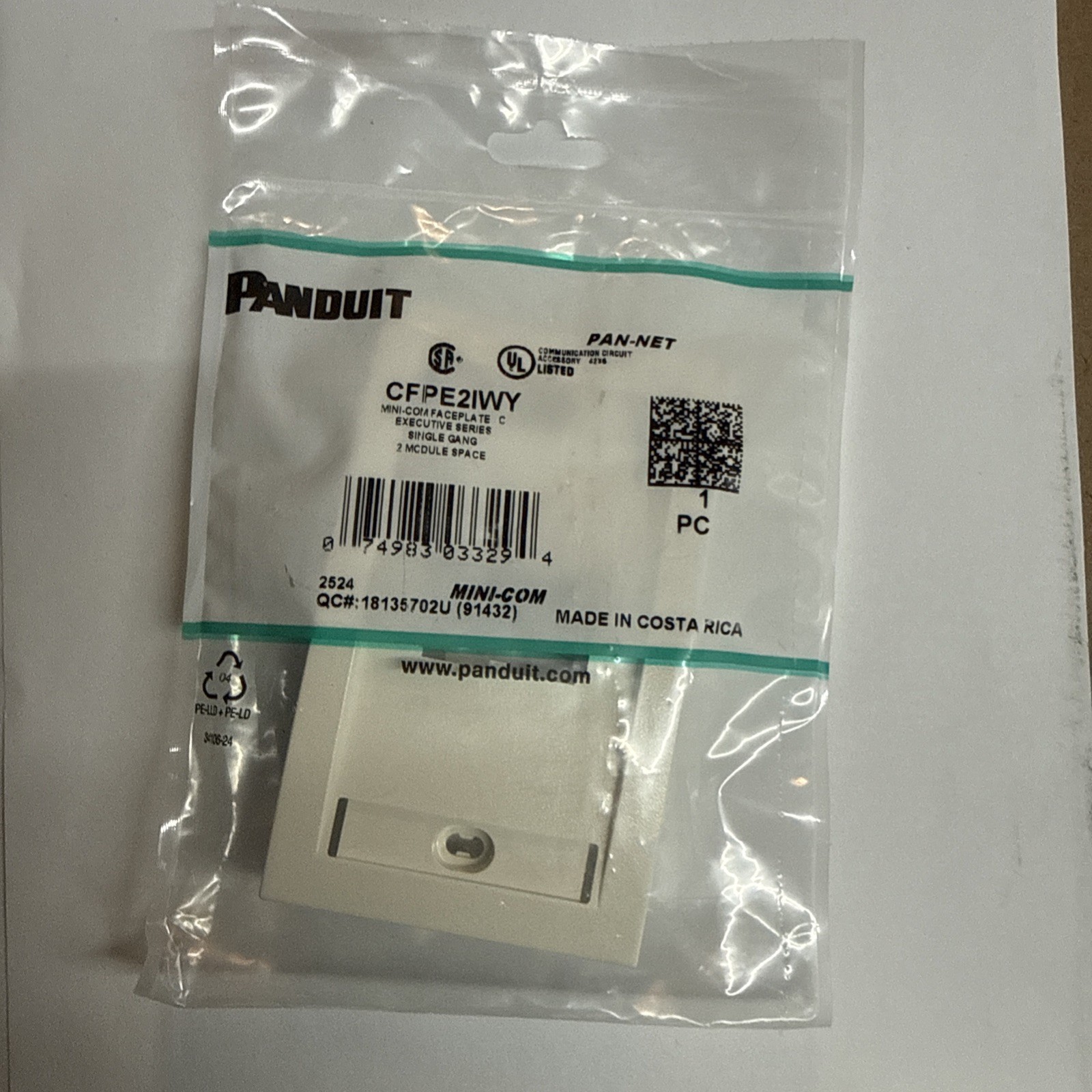 PANDUIT CFPE2IWY Mini-Com Faceplate, Executive Series Single Gang 2 Module Space