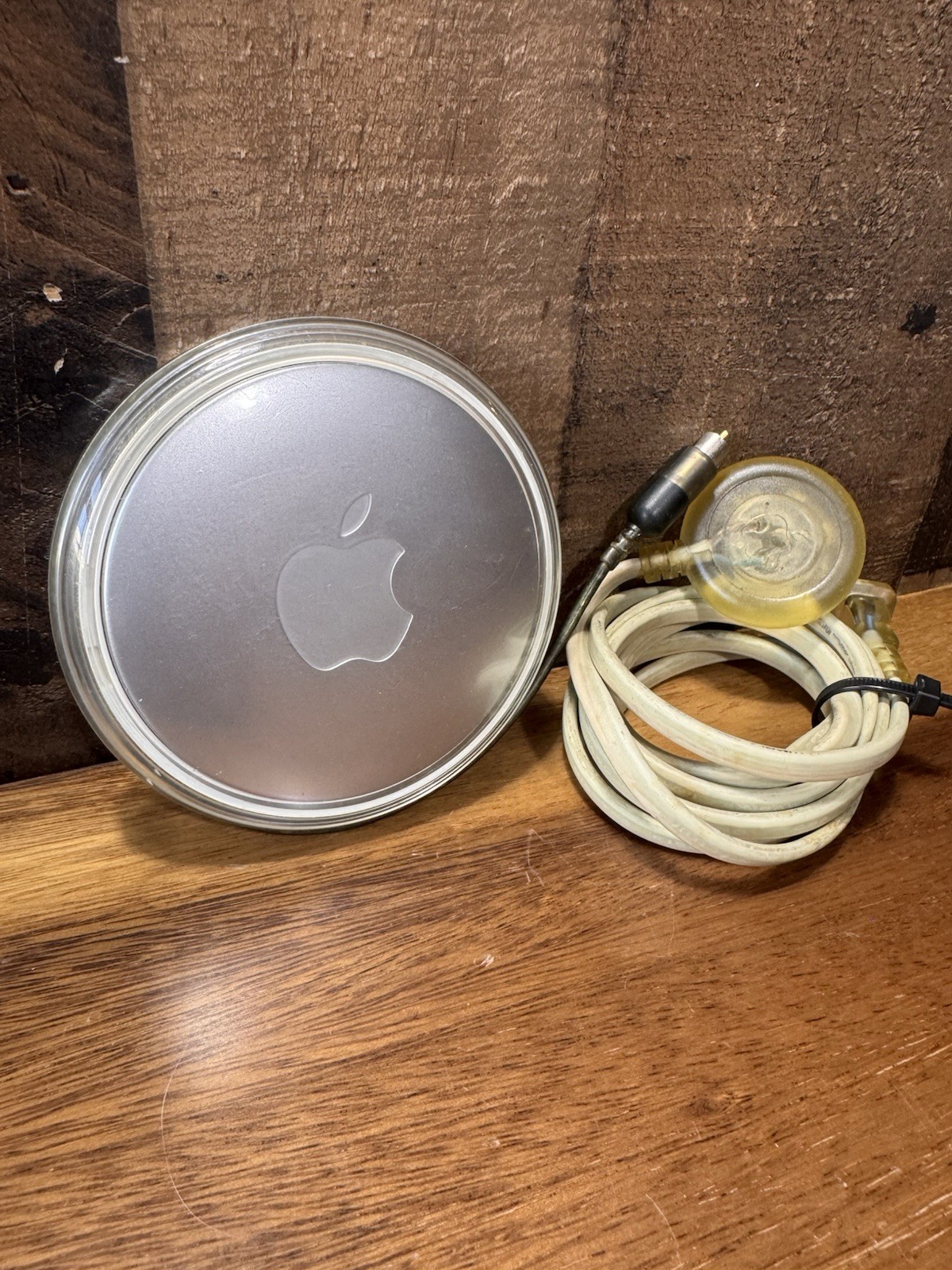 Vintage 2001 Apple White Yo Yo Style Power Adapter 45W Model M7332 UNTESTED READ