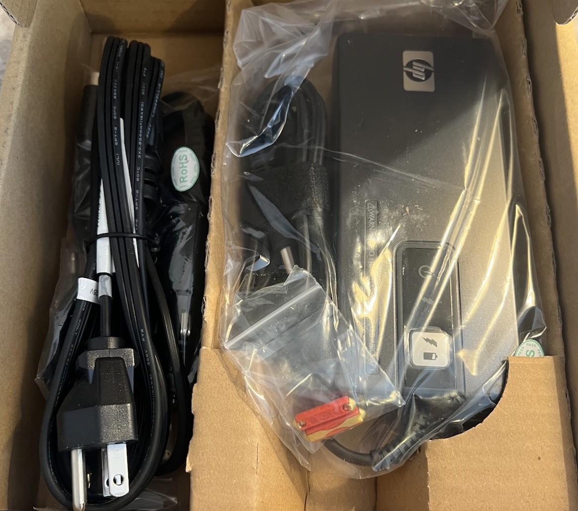 HP 90W Smart AC Auto Air Combo Adapter AJ652AA#ABA Laptop Charger NEW
