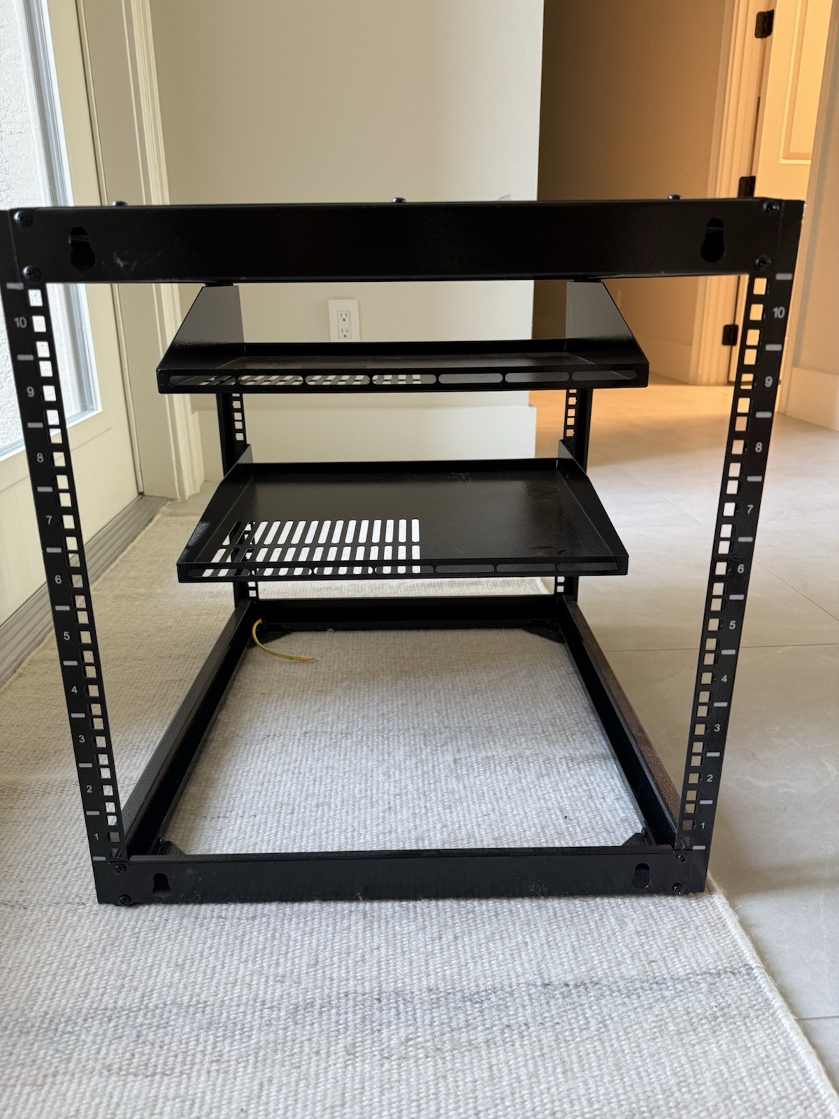 VEVOR 10U Open Frame Network Rack Wall Mounted Server Rack