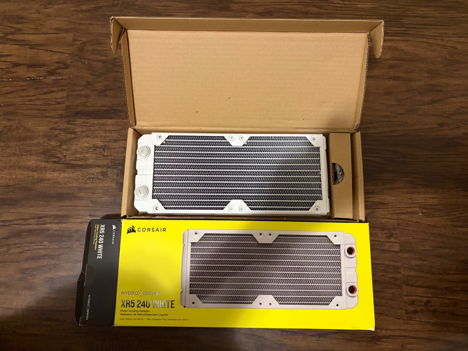 CORSAIR Hydro X Series XR5 240mm