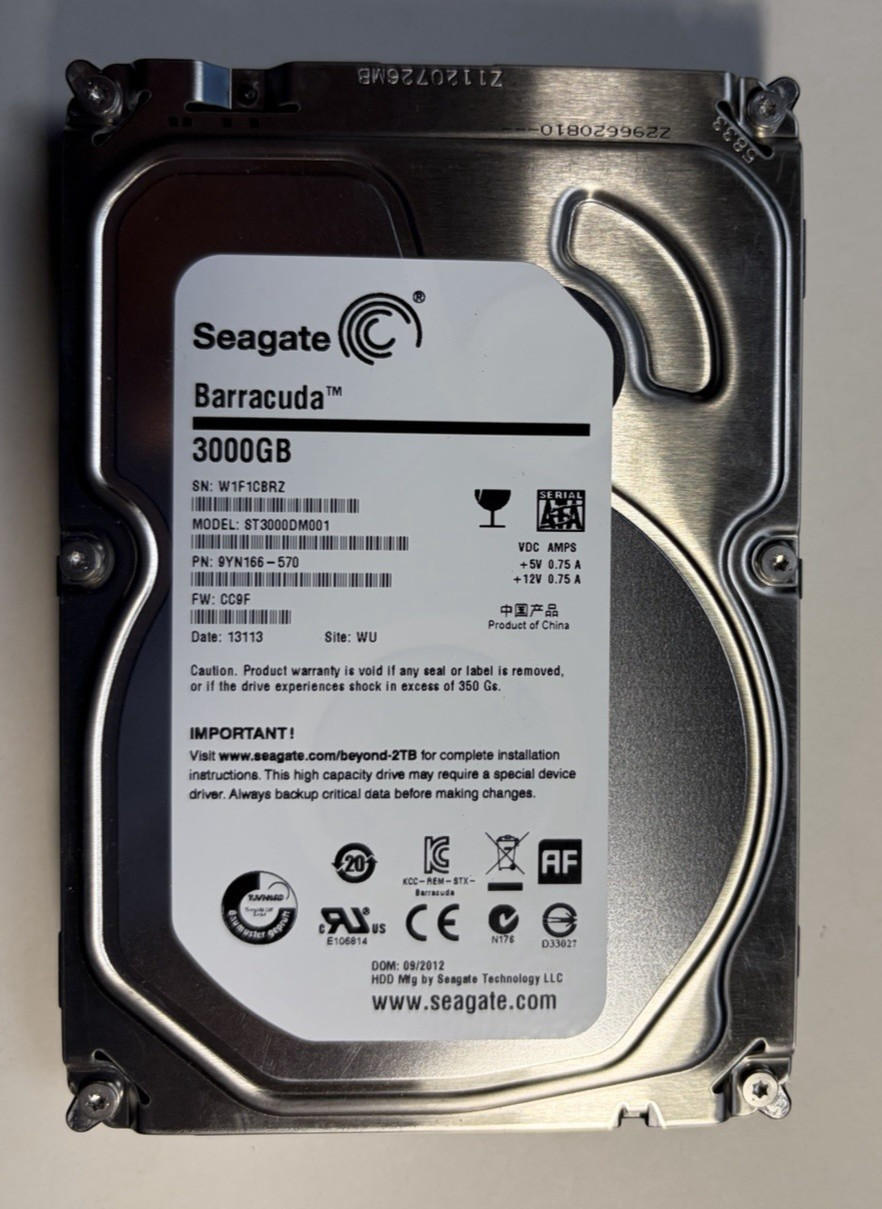 3TB SATA 7200 RPM Seagate barracuda 3.5" hard drive ST3000DM001 Tested Good