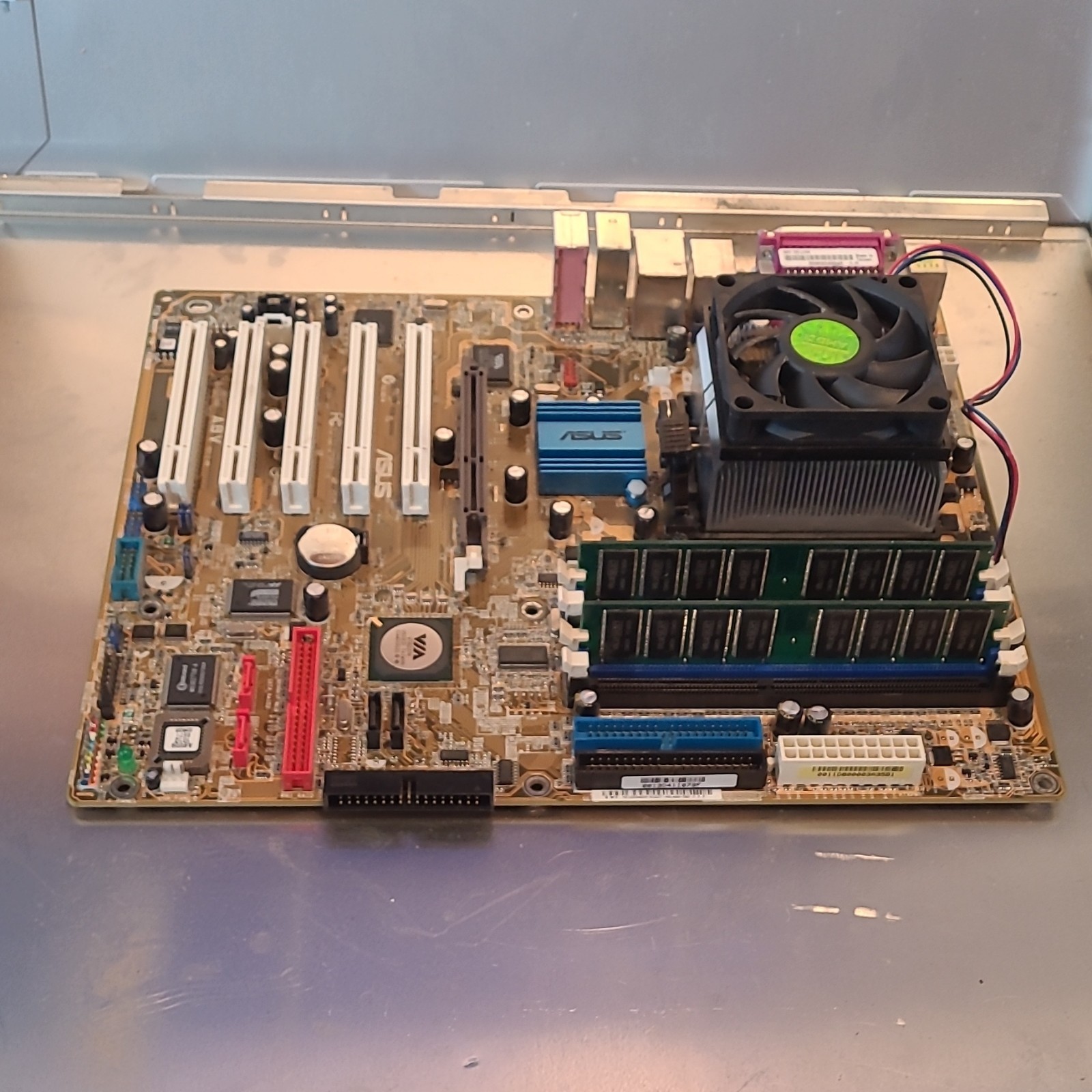 ASUS A7V333 ATX Socket 462/A Motherboard w/ AMD Athlon 2x 1.4GHz DDR1 Ram