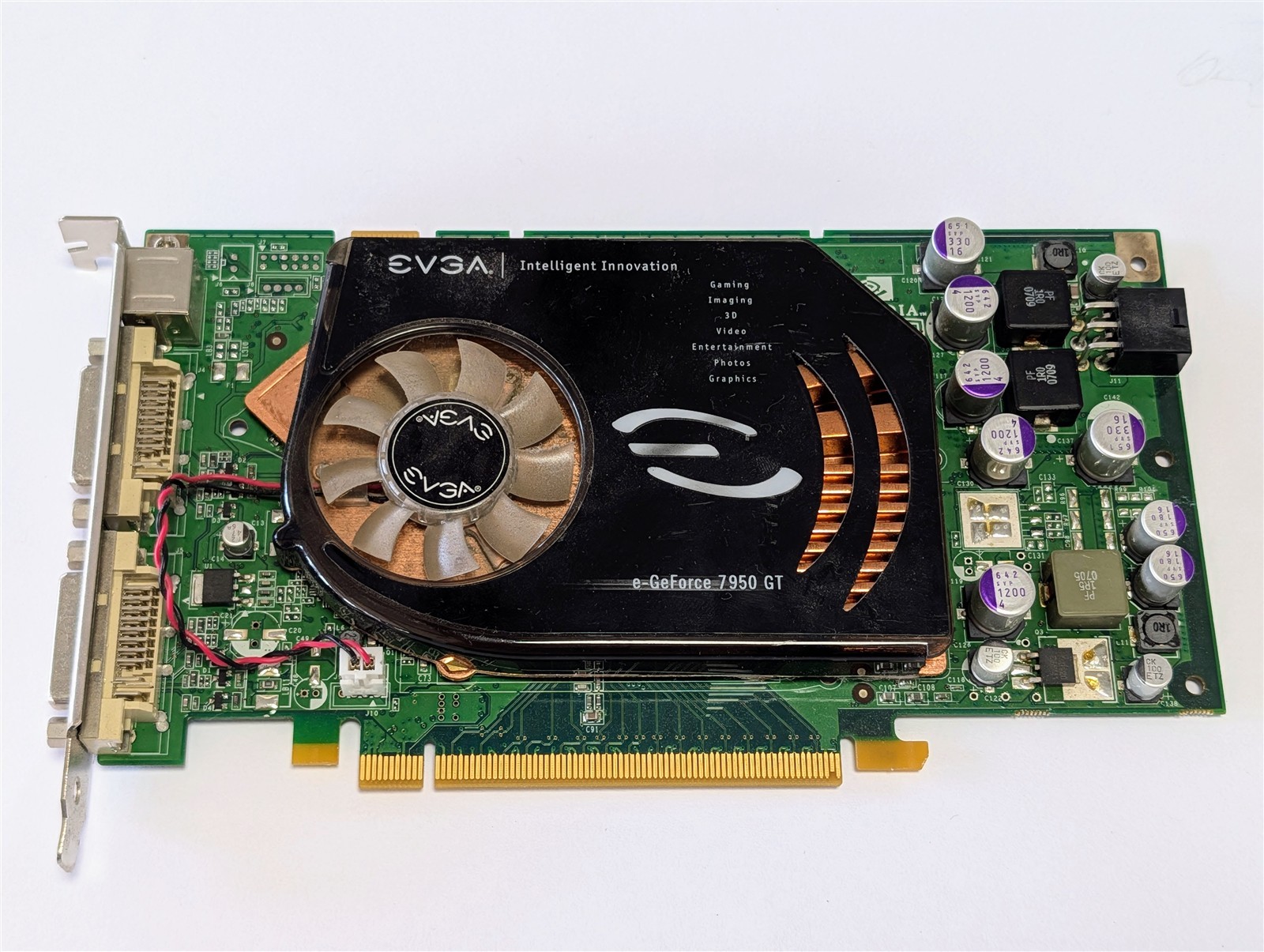 EVGA NVIDIA GeForce 7950 GT 256MB GDDR3 PCI-E Graphics Card 256-P2-N636-AR Retro