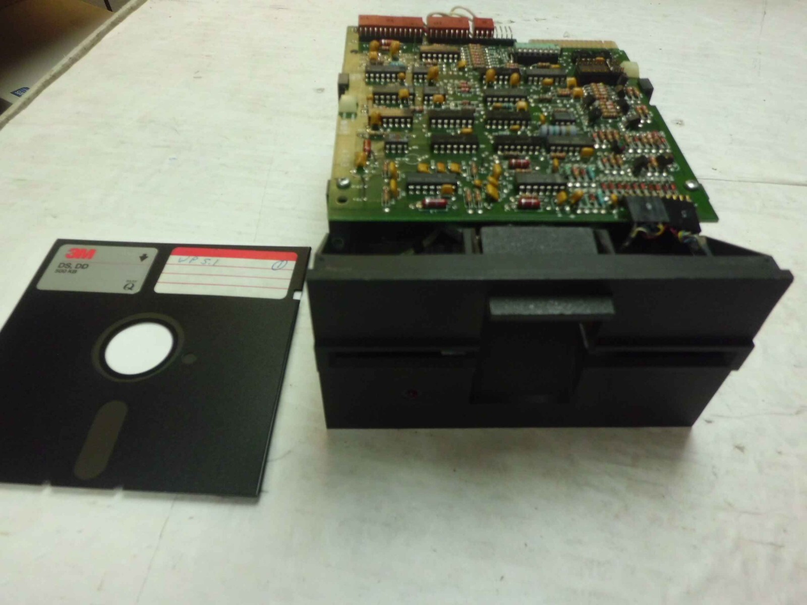 TANDON TM-100-2A, 171155001, W2289-001 360K FLOPPY DRIVE FULL HEIGHT 5.25 INCH