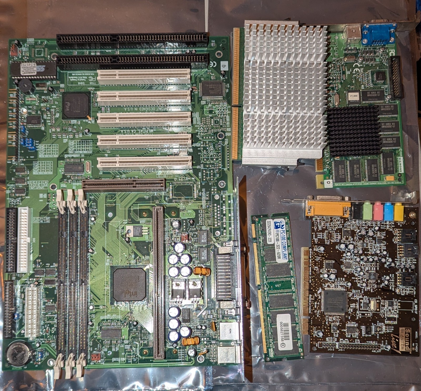 Tyan S1846 Tsunami ATX Mobo PIII 500Mhz+ 256Mb +Viper 550 + SBlive (All Tested).