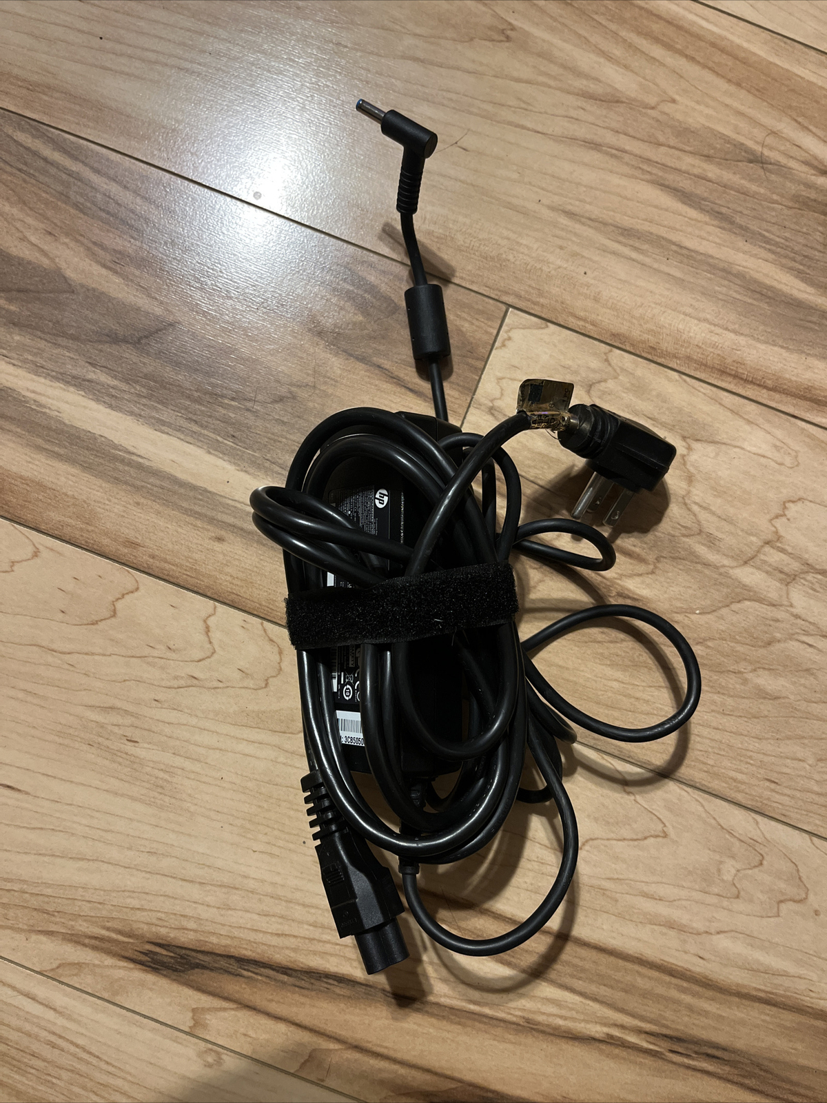 Genuine Hp AC Charger