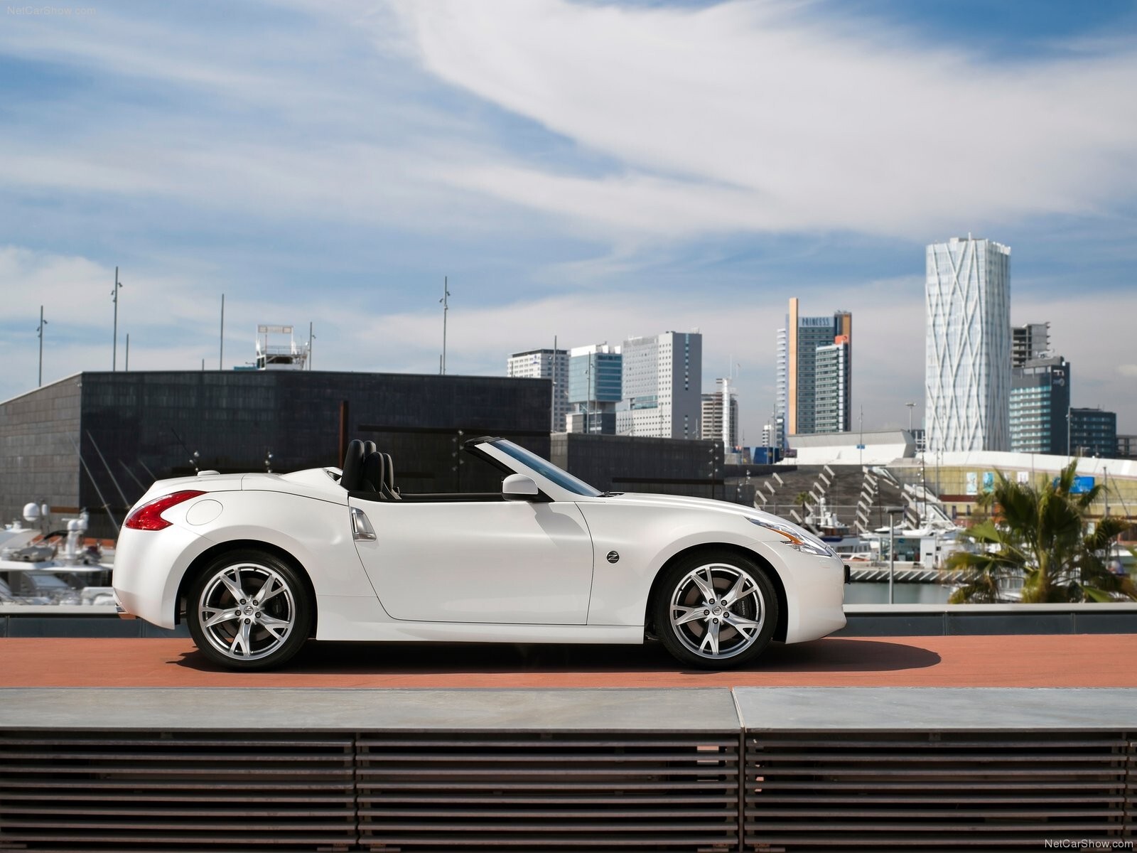 Cars nissan 370z Desk Mat Stitched