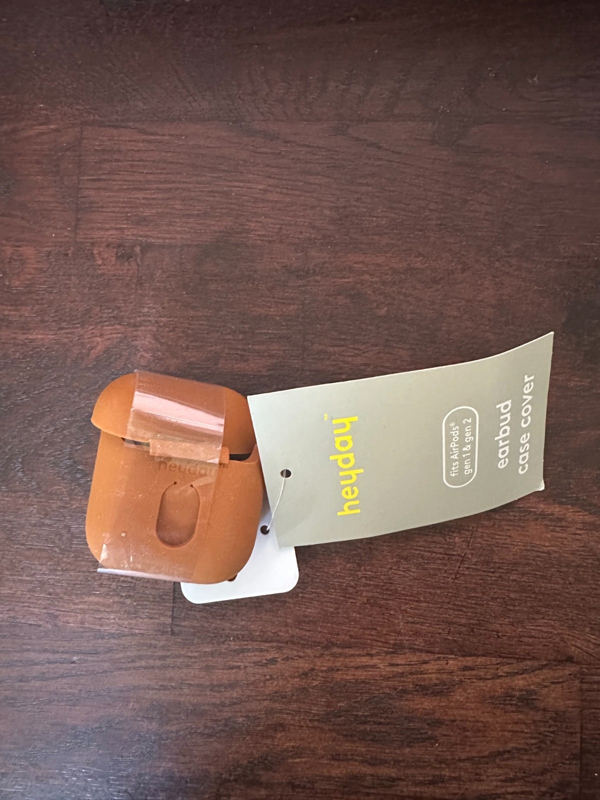 New Heyday Airpod Silicone Case with Clip key ring - brown