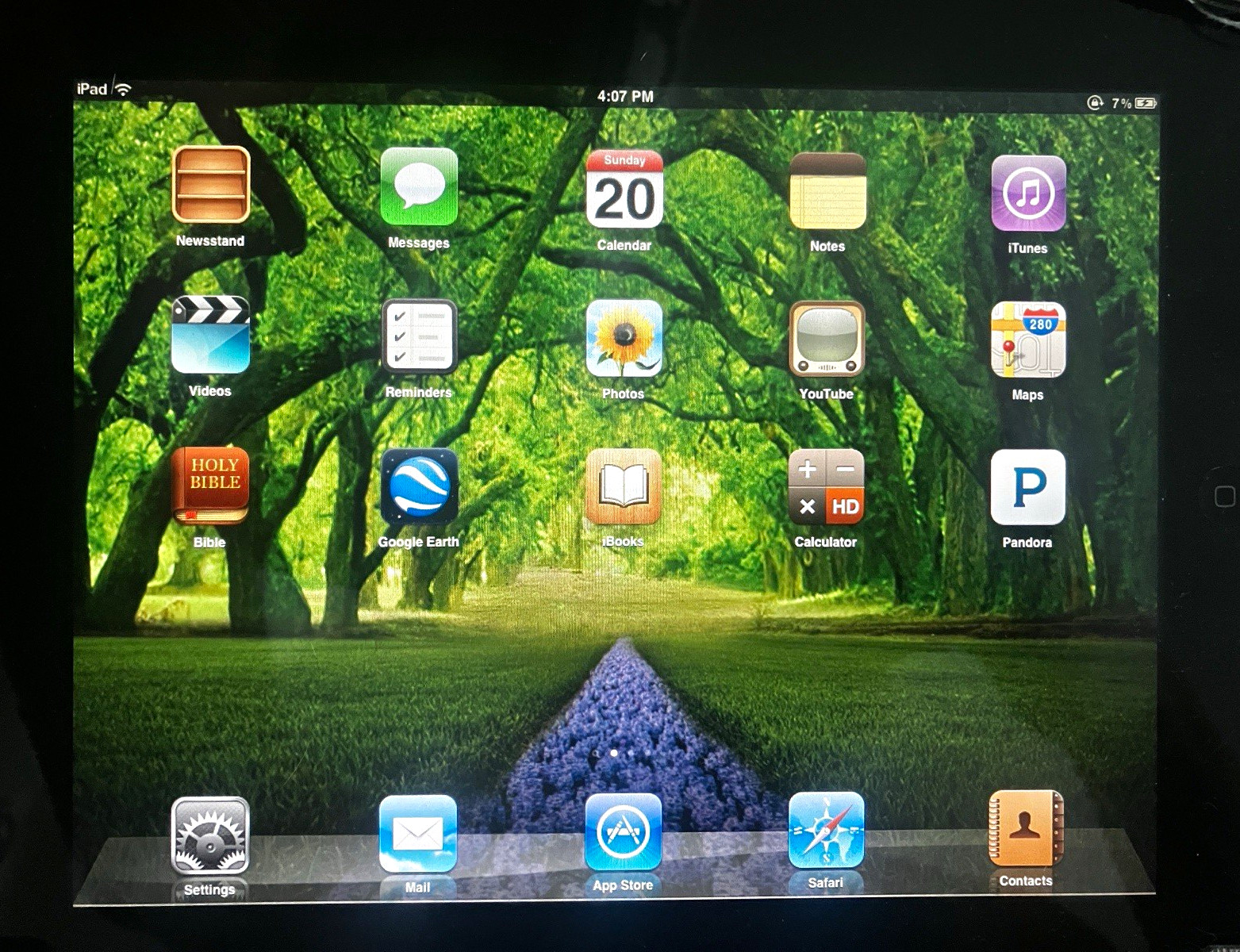 Apple iPad Series Tablet 16GB Wi‑Fi Internet Connectivity, Silver, iOS