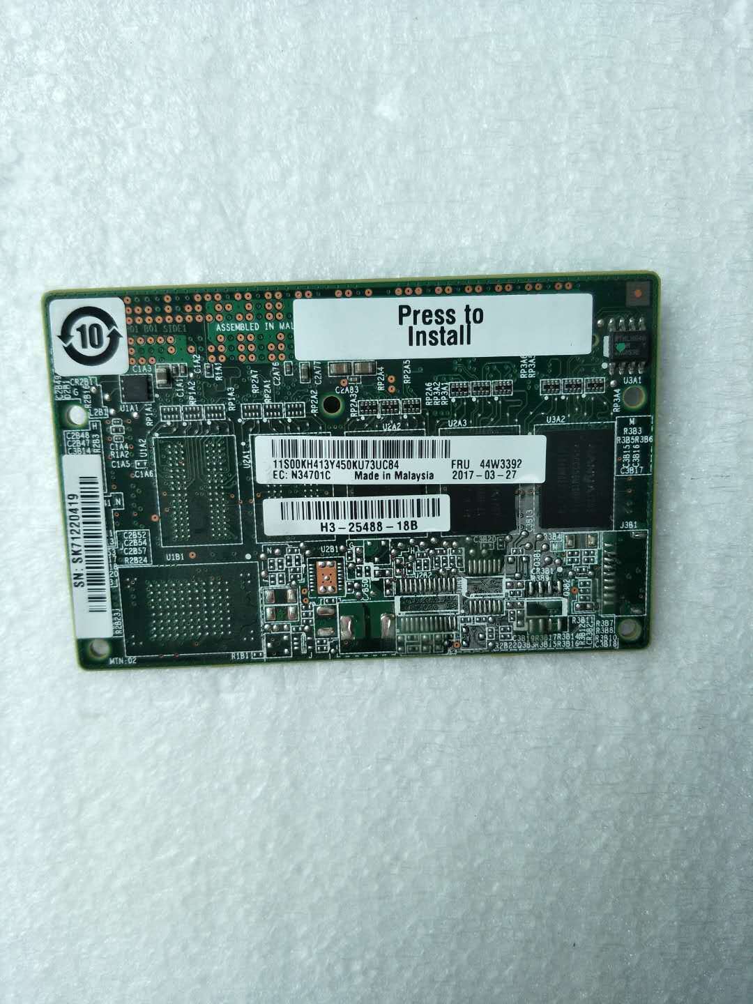 Lenovo Serveraid M5200 M5210 9364-8I Series 1GB Cache RAID 5 44W3392 